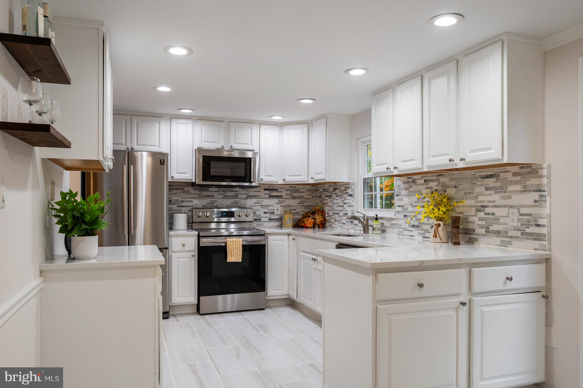 BURKE CENTRE - Residential