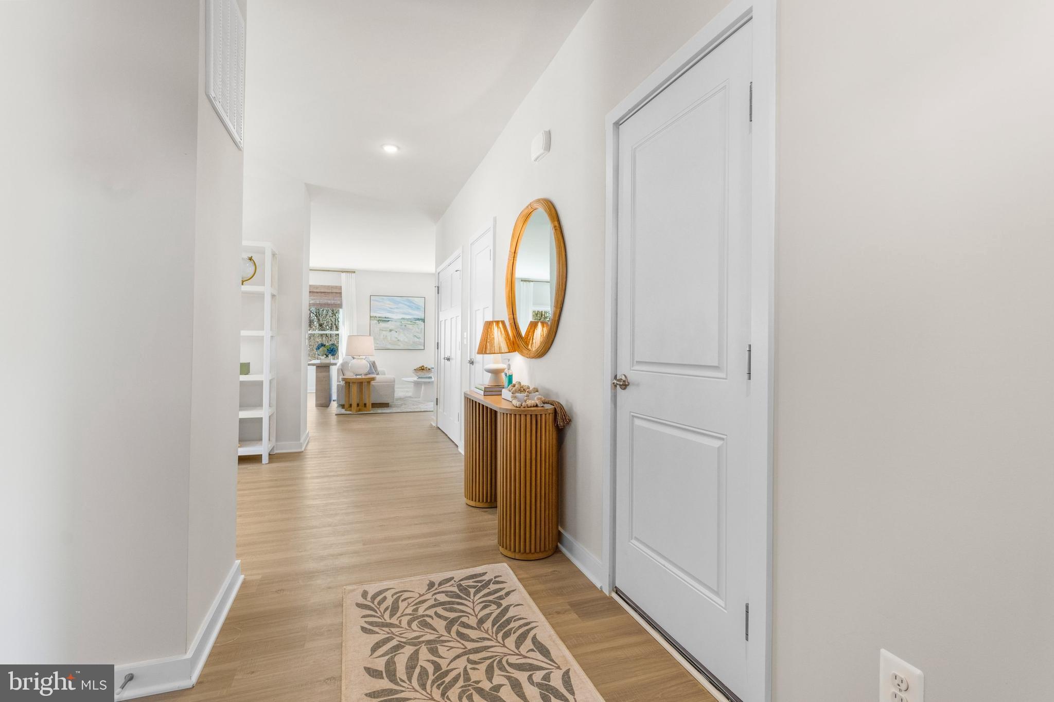 ABRAMS POINTE - Residential