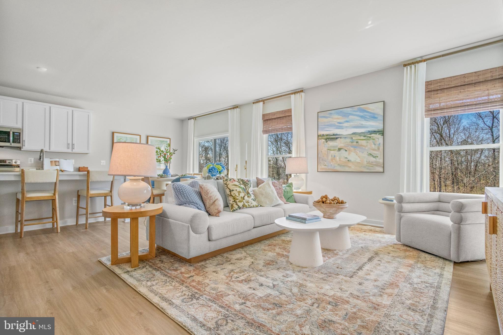 ABRAMS POINTE - Residential