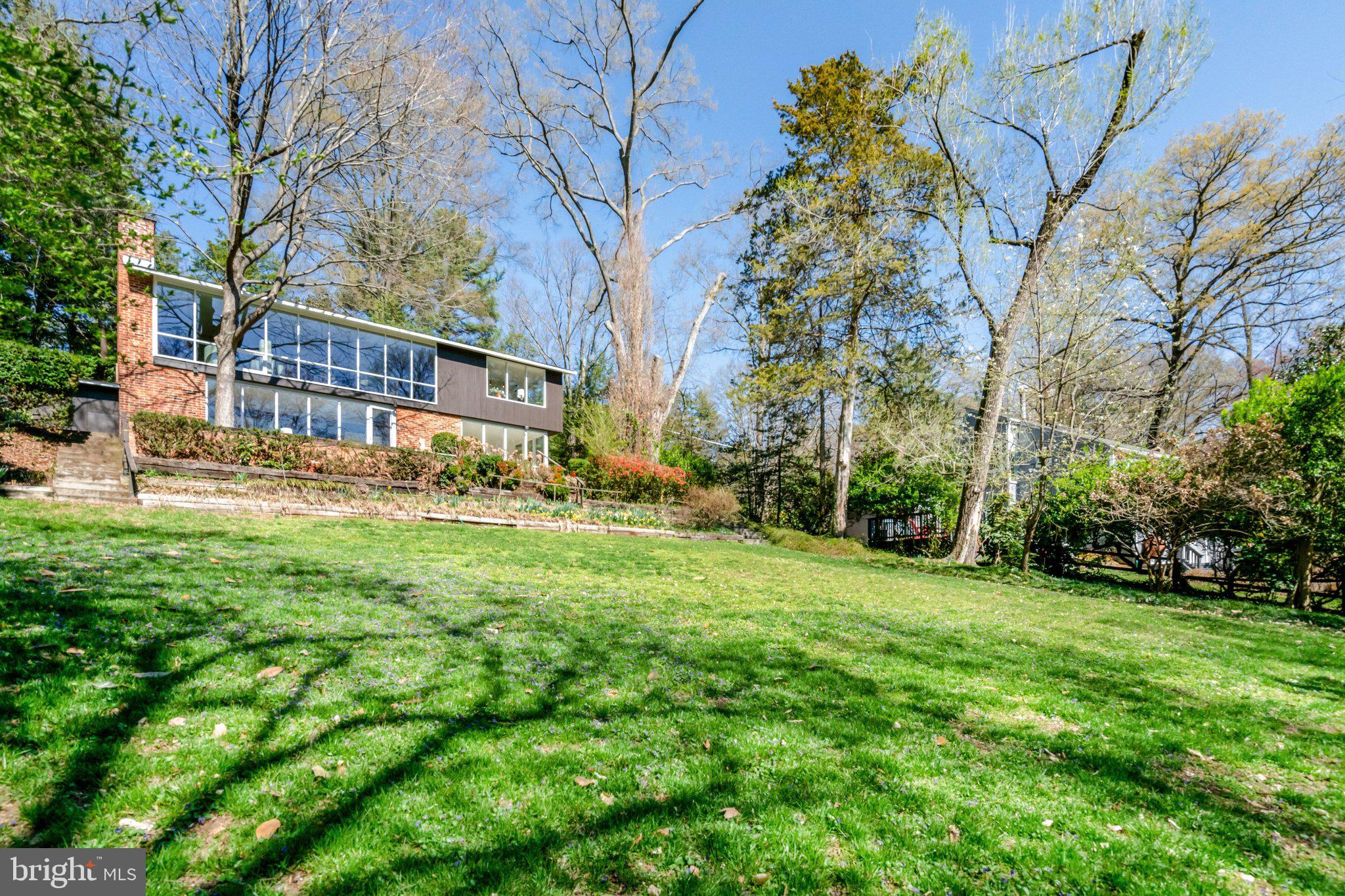 HOLLIN HILLS - Residential