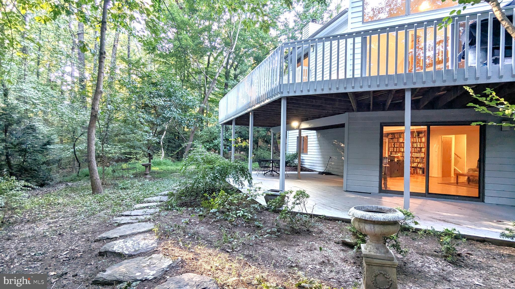 RESTON - Residential