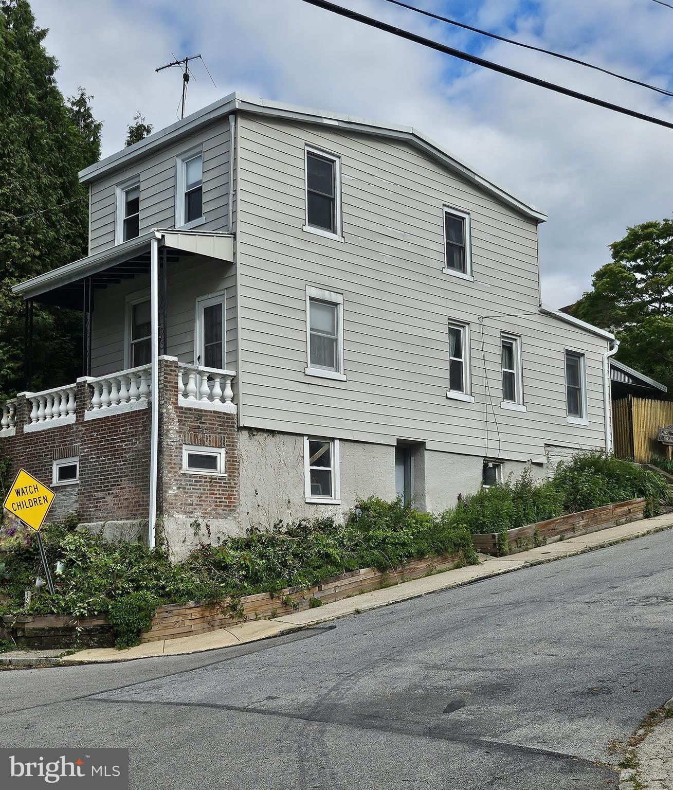 BELMONT HILLS - Residential