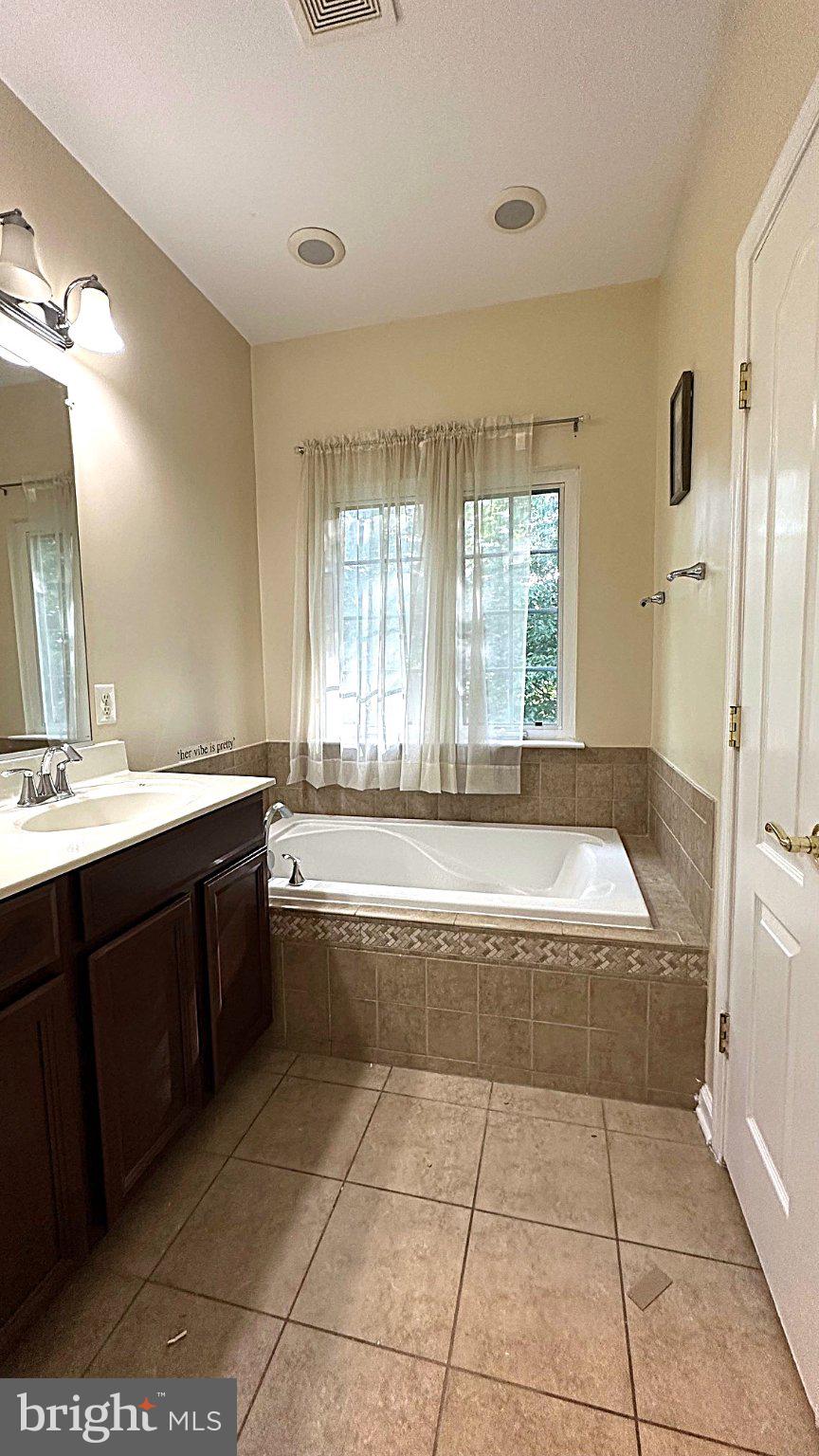 SUMMERFIELD - Residential