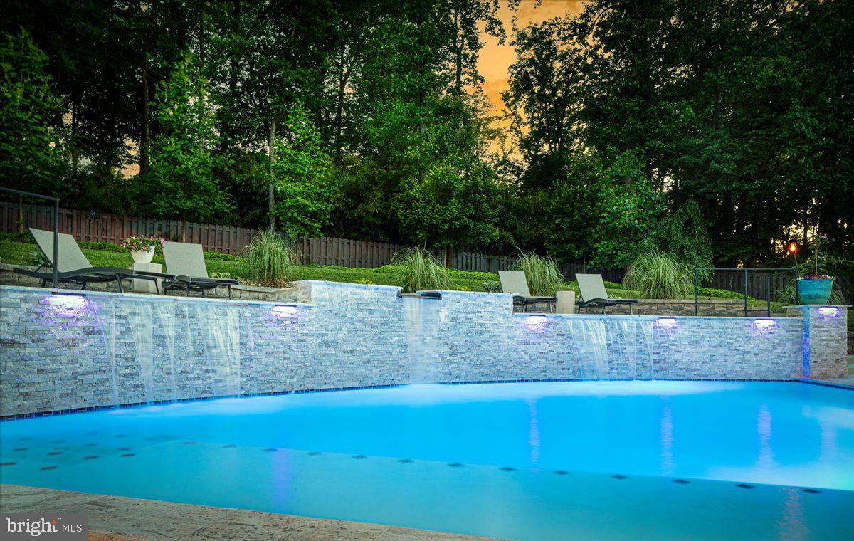 MOORE HILL ESTATES - Residential