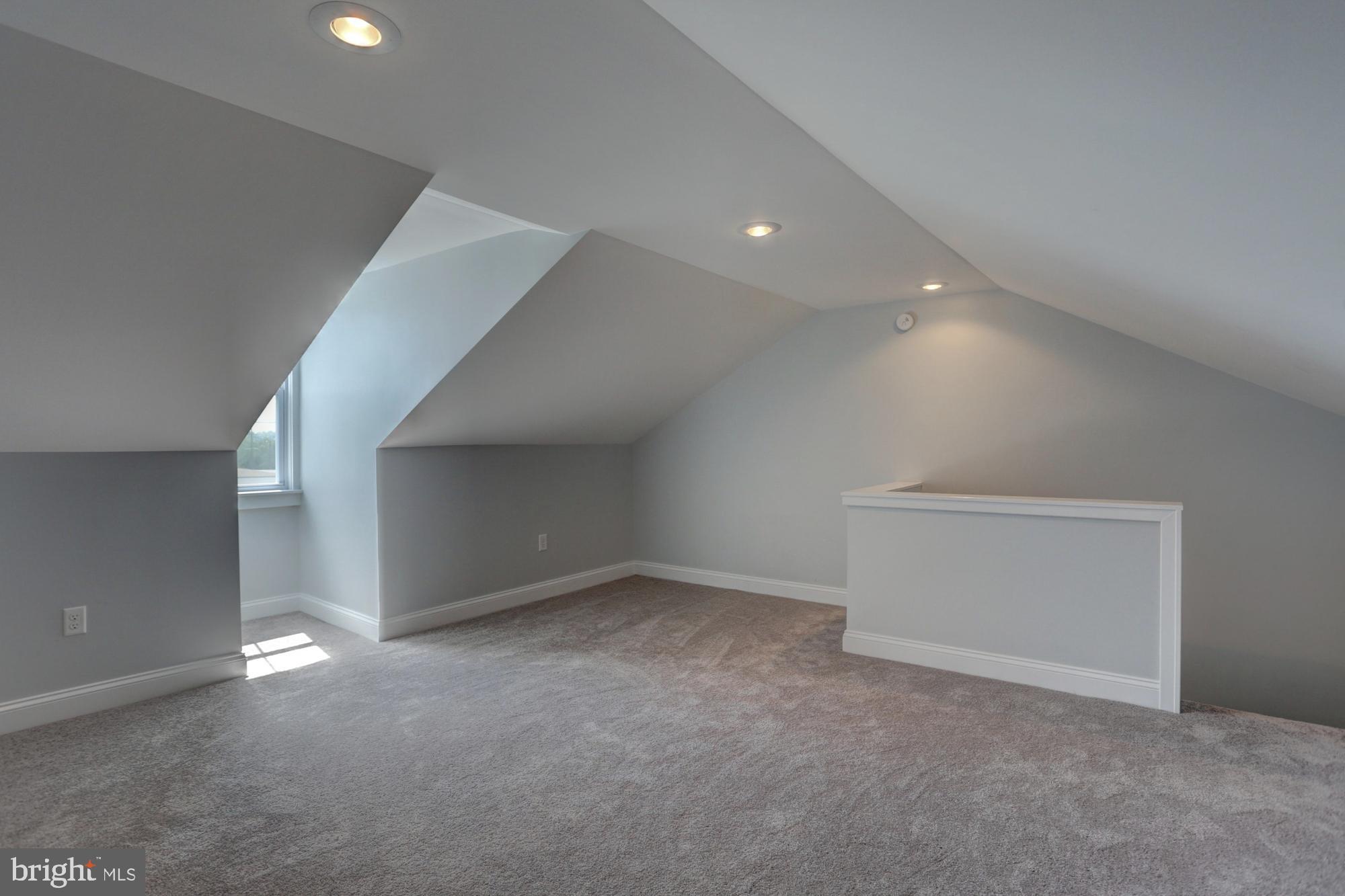 COLUMBIA - Residential