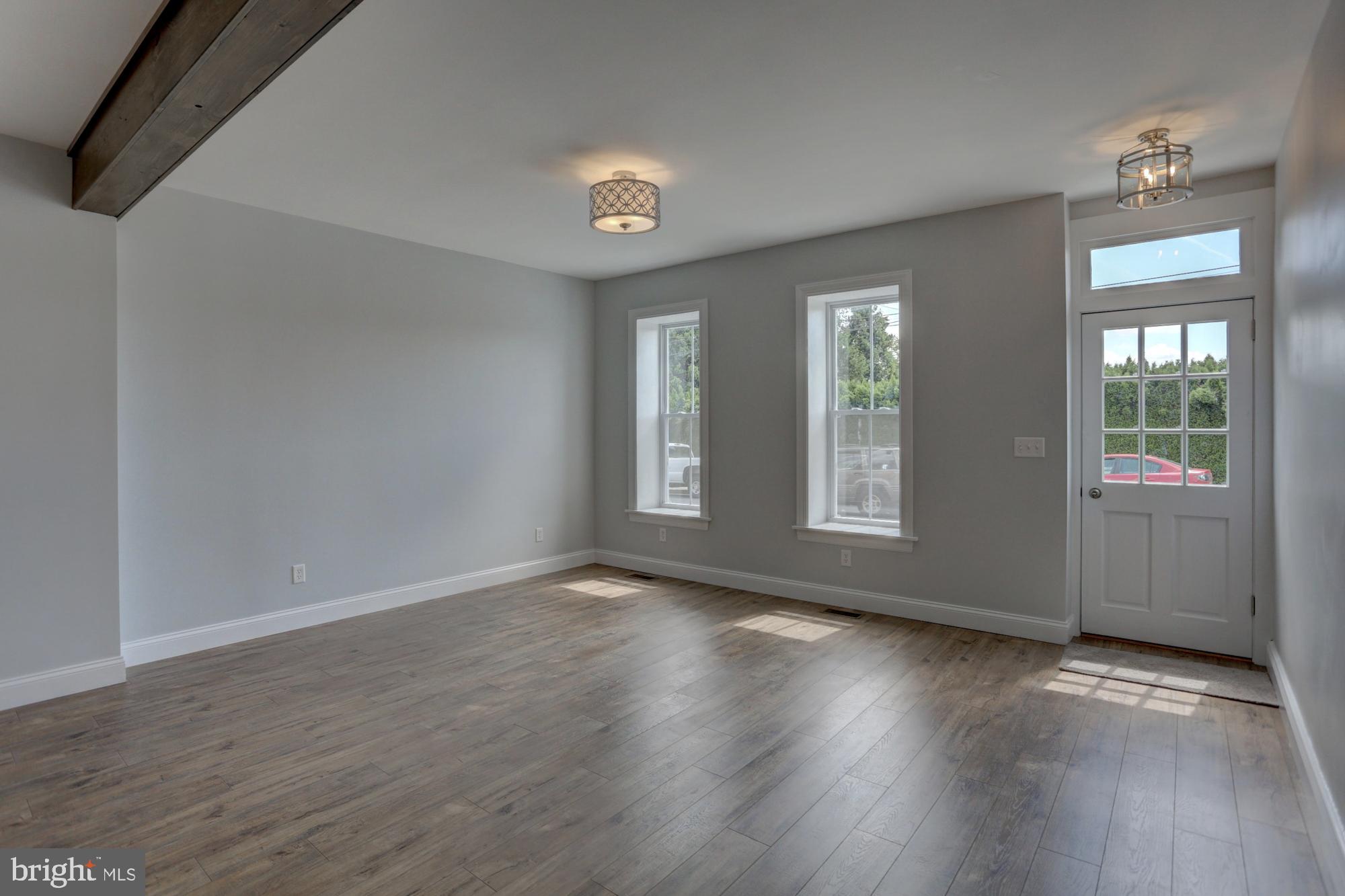 COLUMBIA - Residential