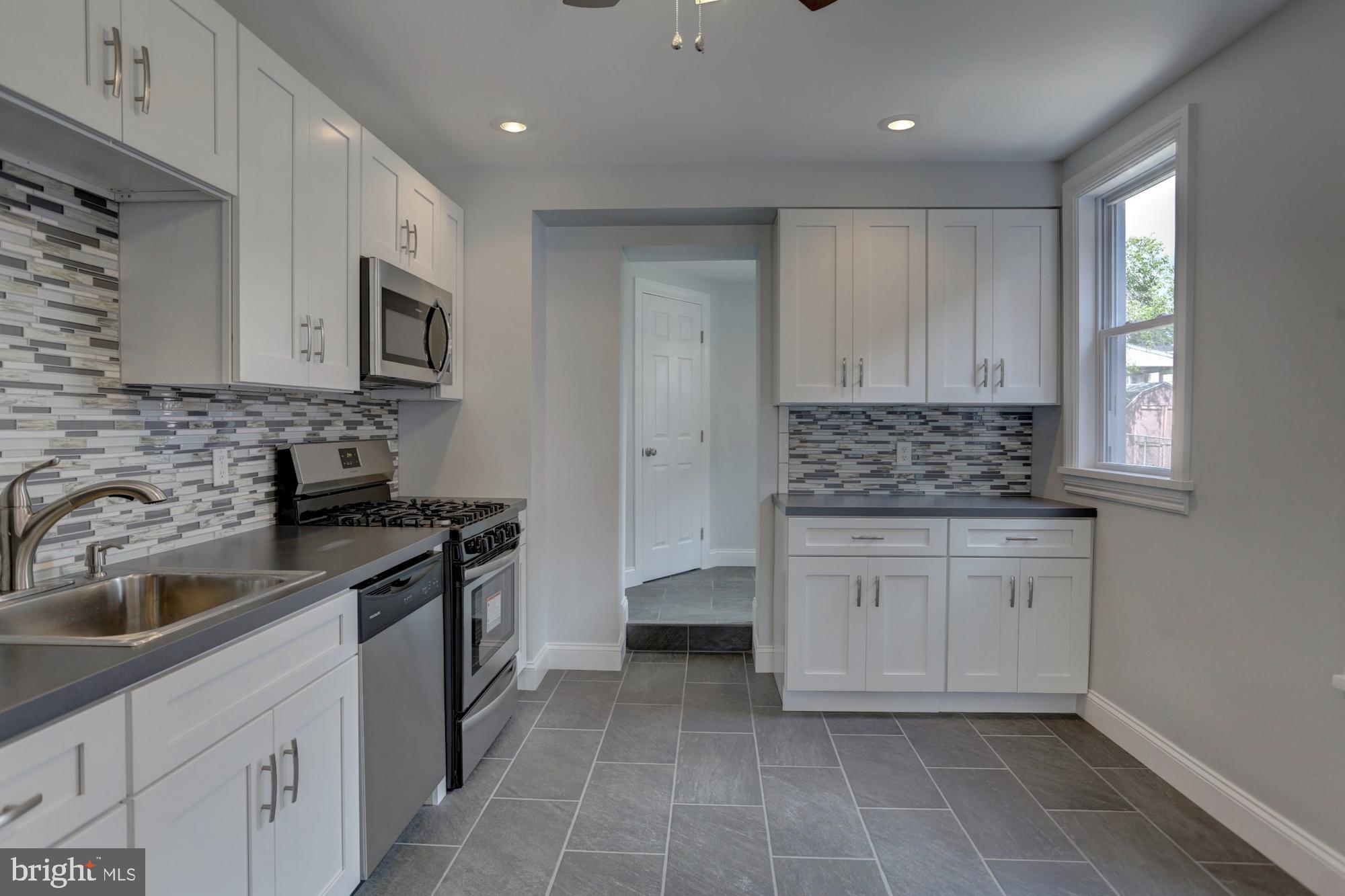 COLUMBIA - Residential