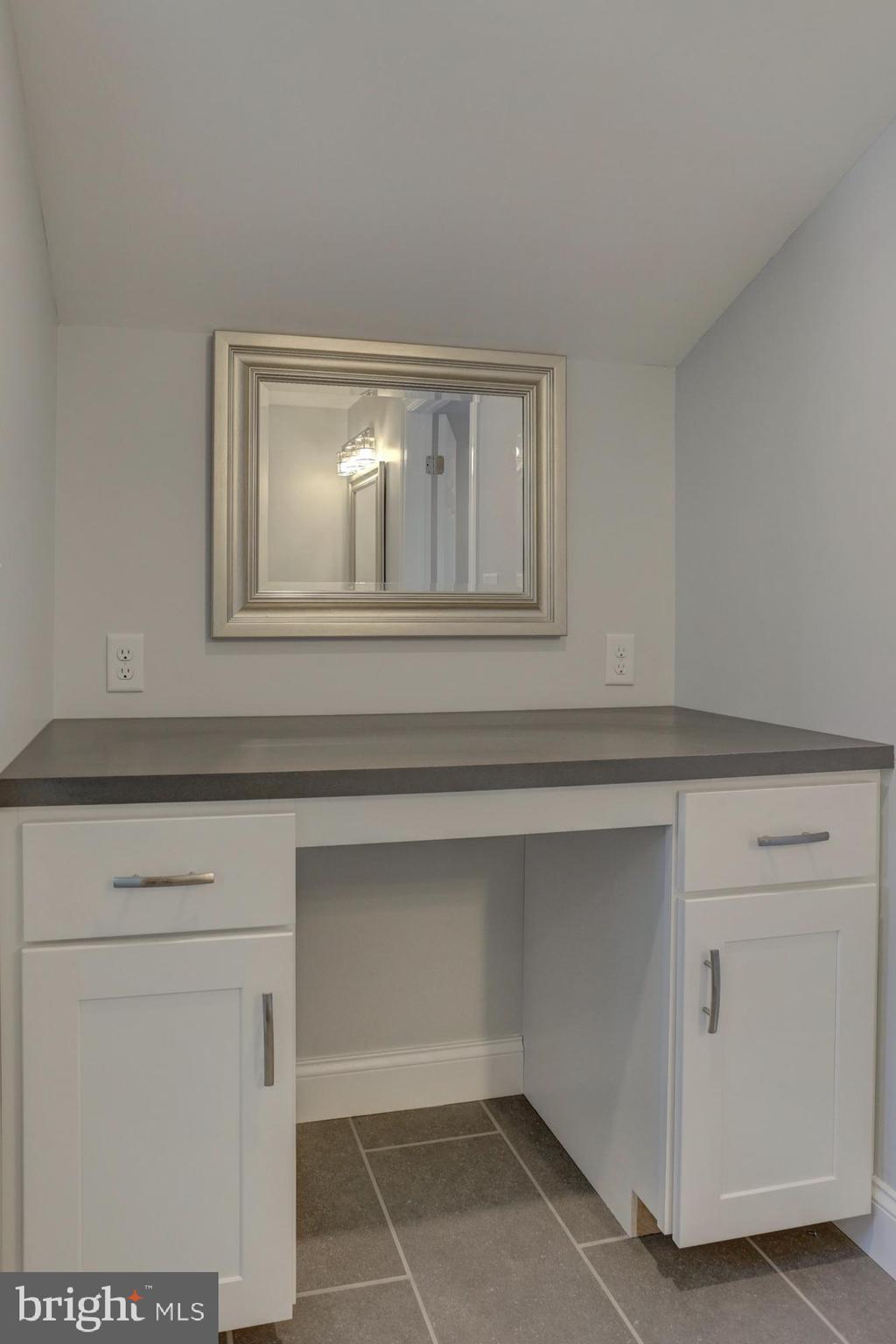 COLUMBIA - Residential