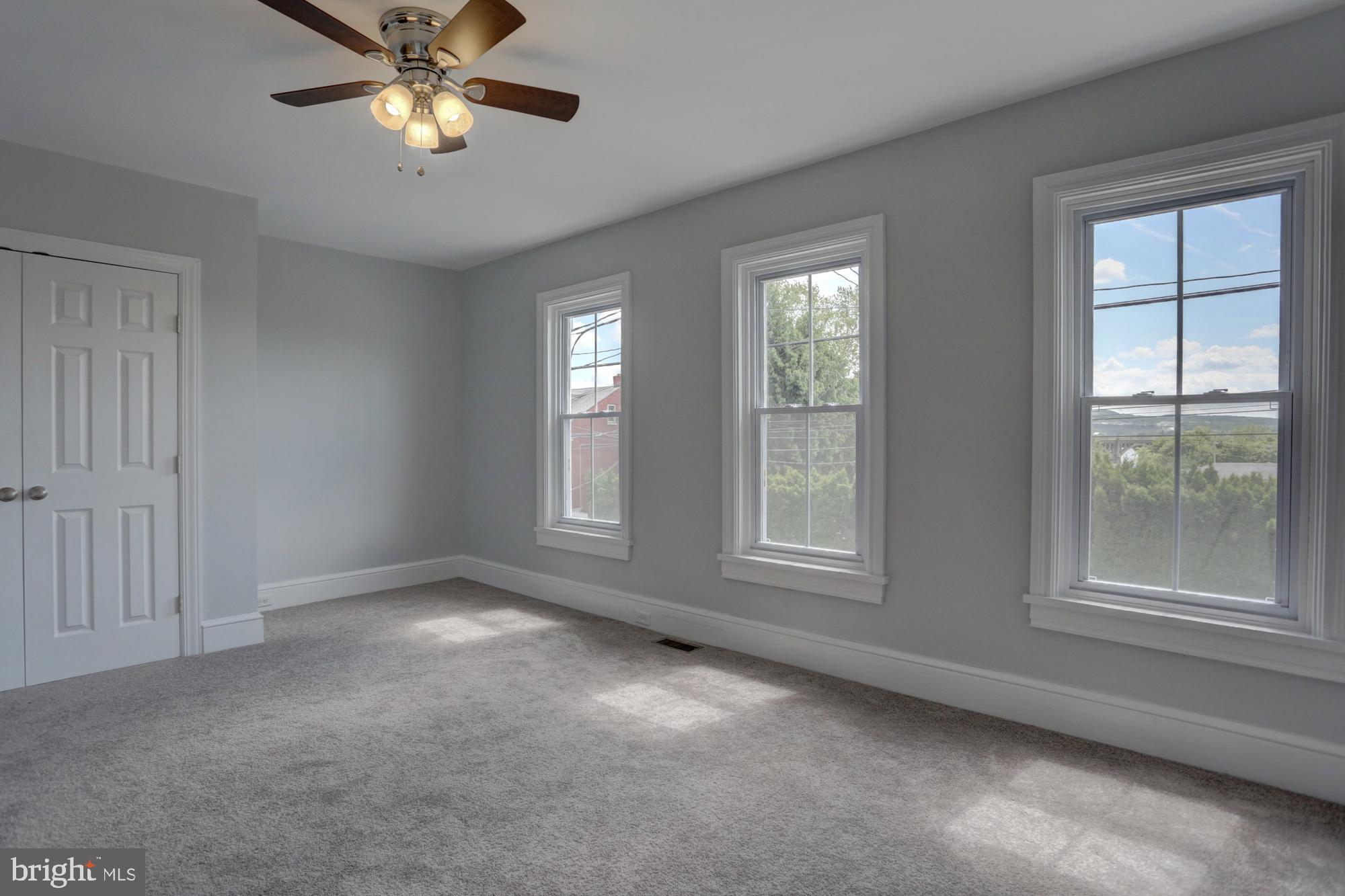 COLUMBIA - Residential