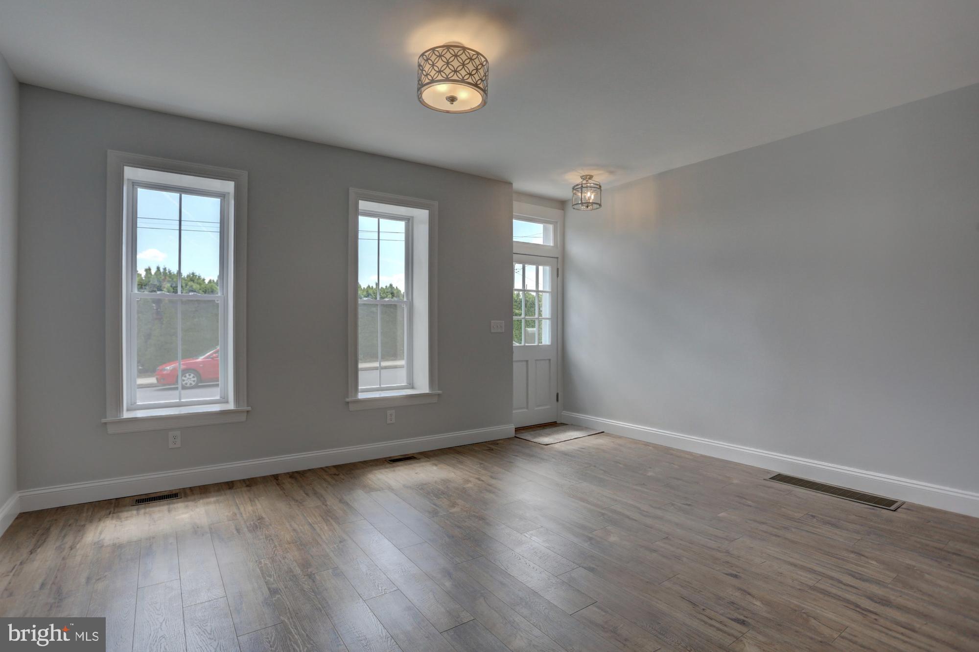 COLUMBIA - Residential