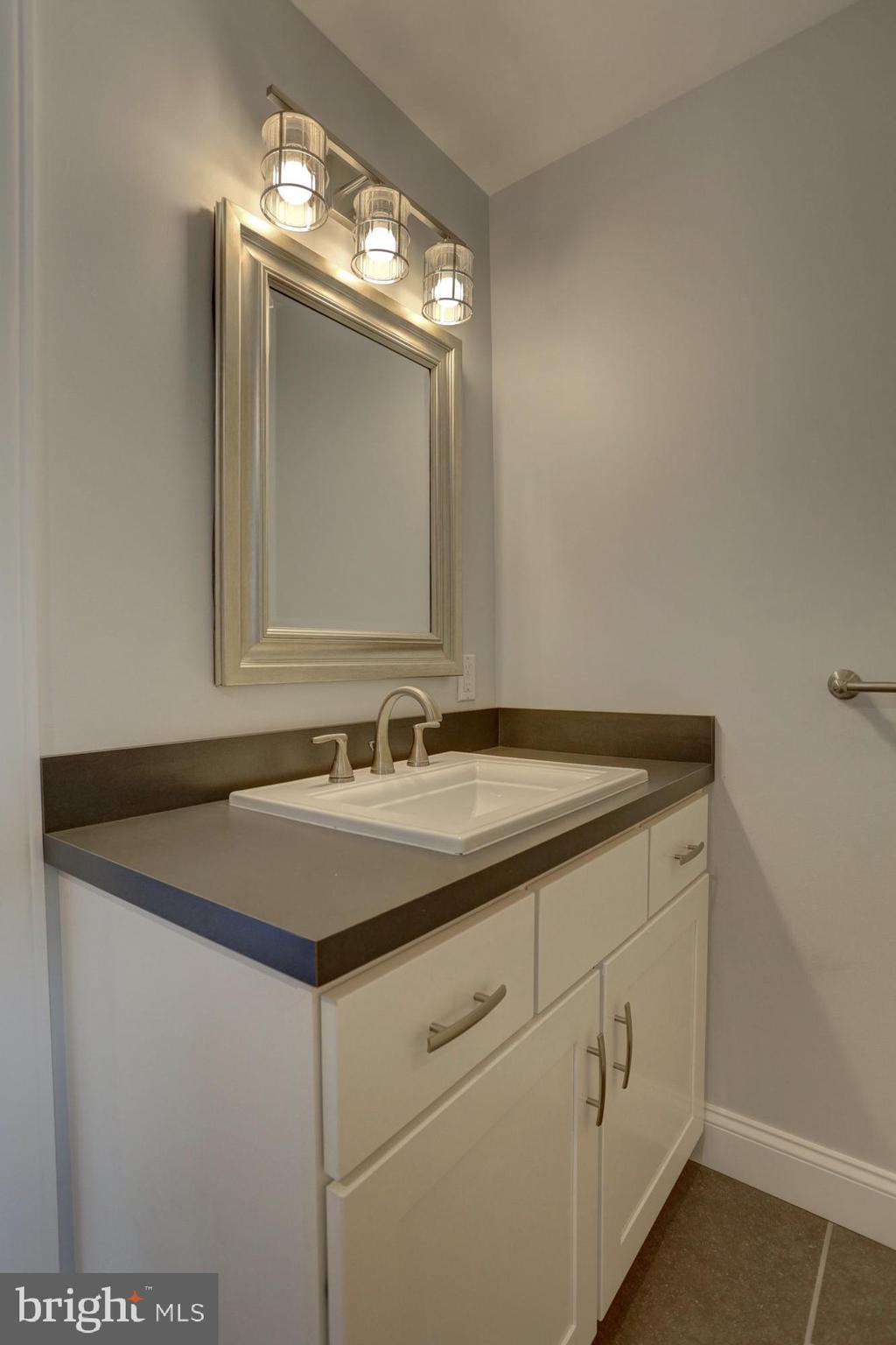 COLUMBIA - Residential