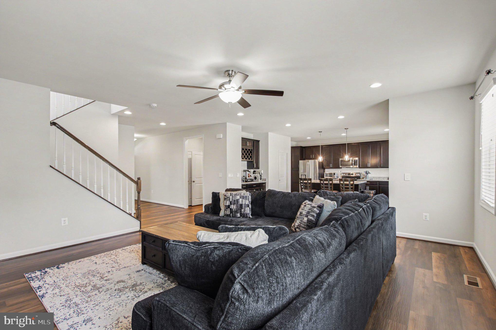 9510 HILLCREST DRIVE