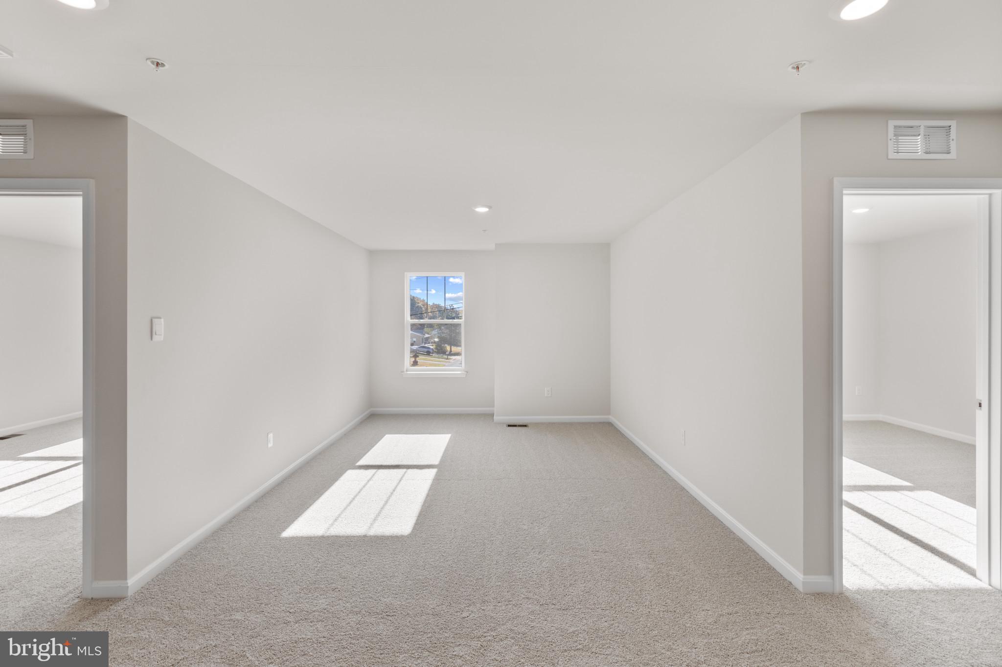 WATERMARK AT WESTPHALIA TOWN CENTER - Residential