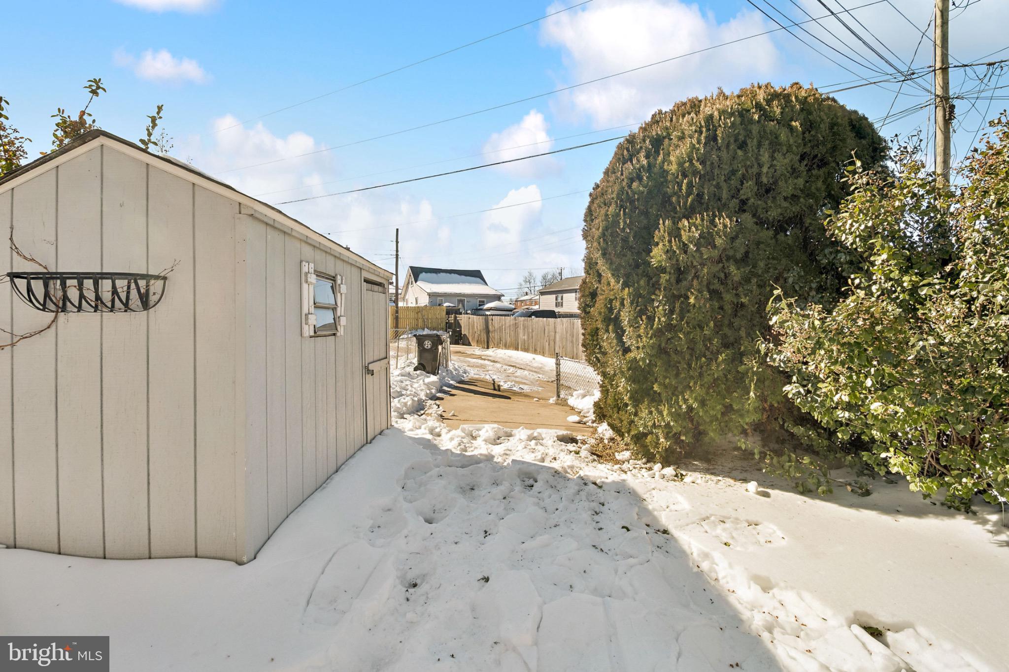 CHARLESMONT - Residential