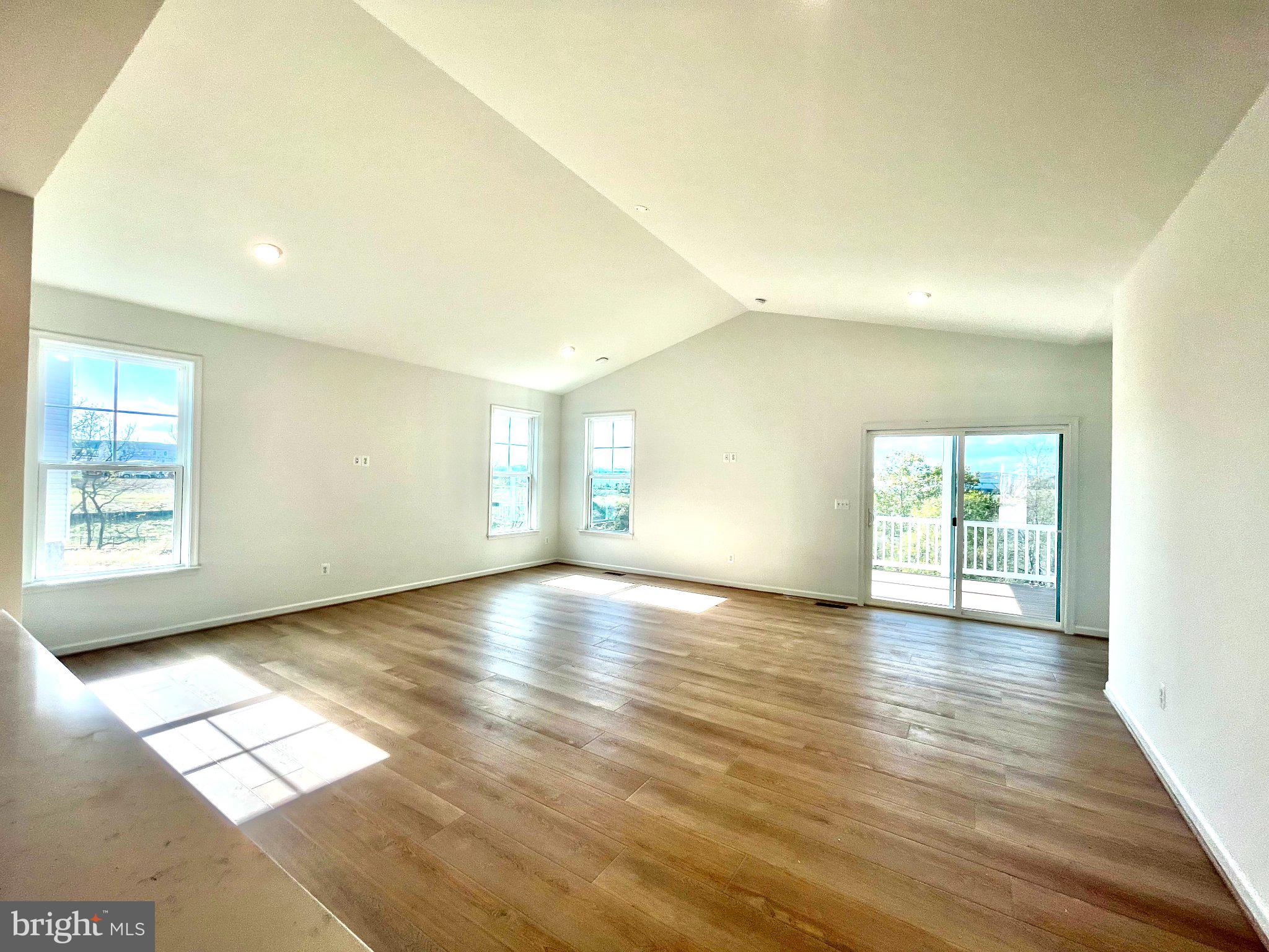 104 SCOTCH BONNET DRIVE