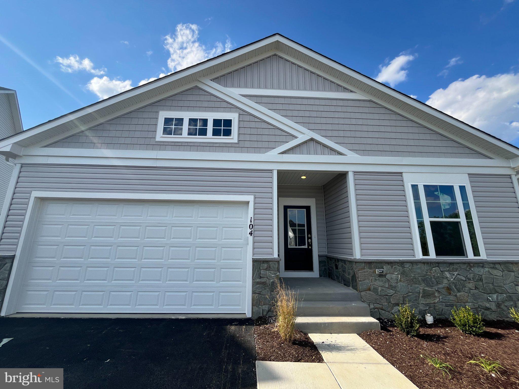 104 SCOTCH BONNET DRIVE
