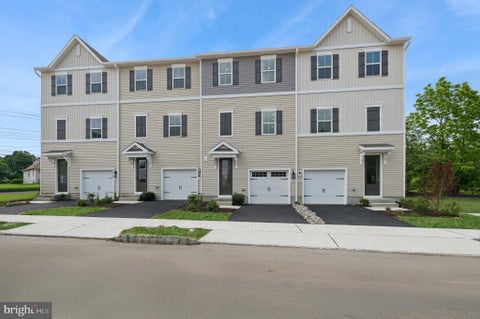 Townhouse For Sale - 41 Silverbell Avenue<br/> BERLIN, NJ 08009