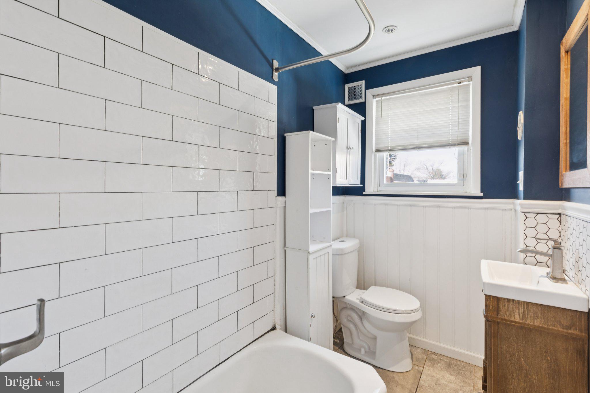 FOX CHASE - Residential