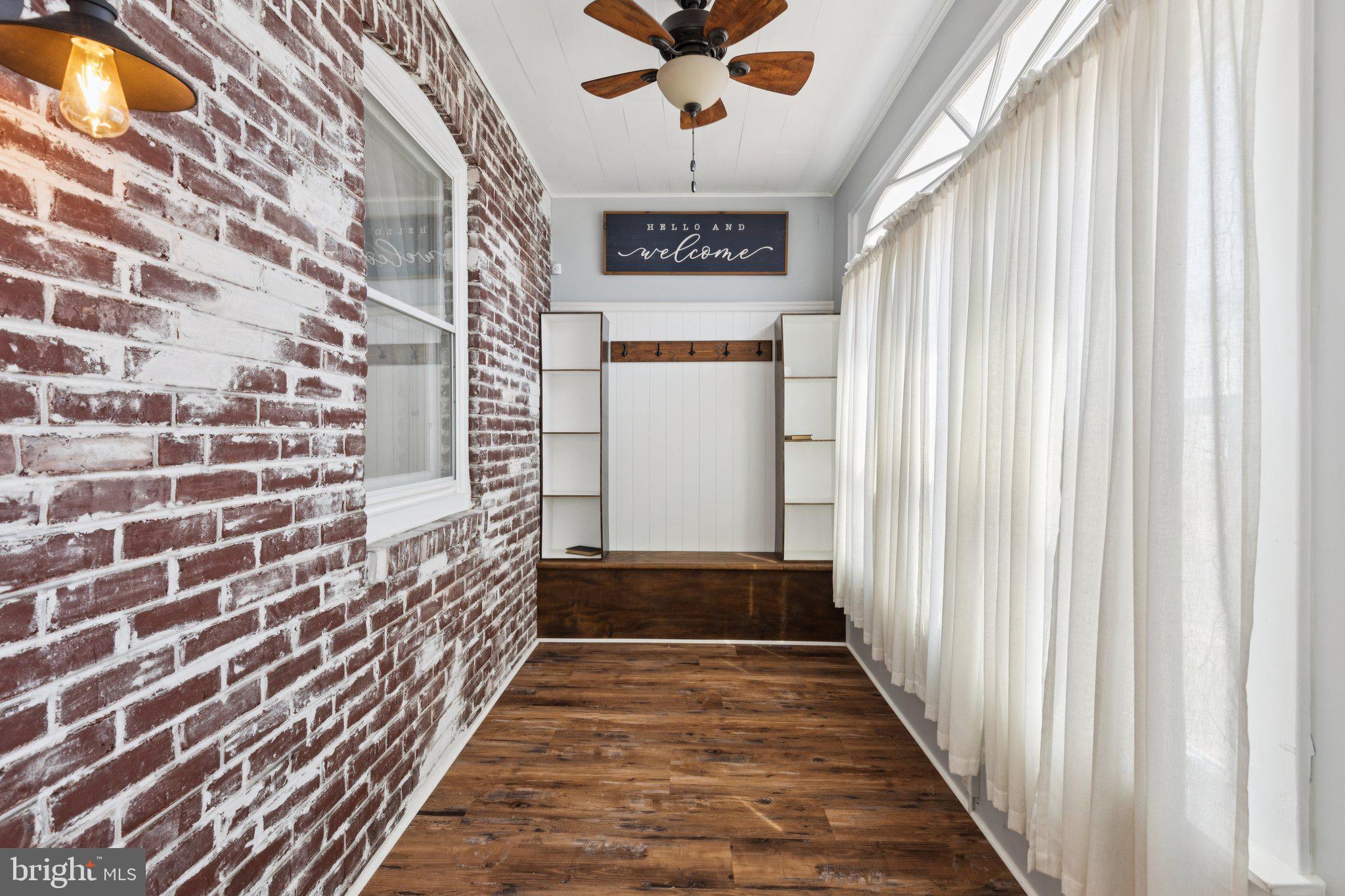 FOX CHASE - Residential