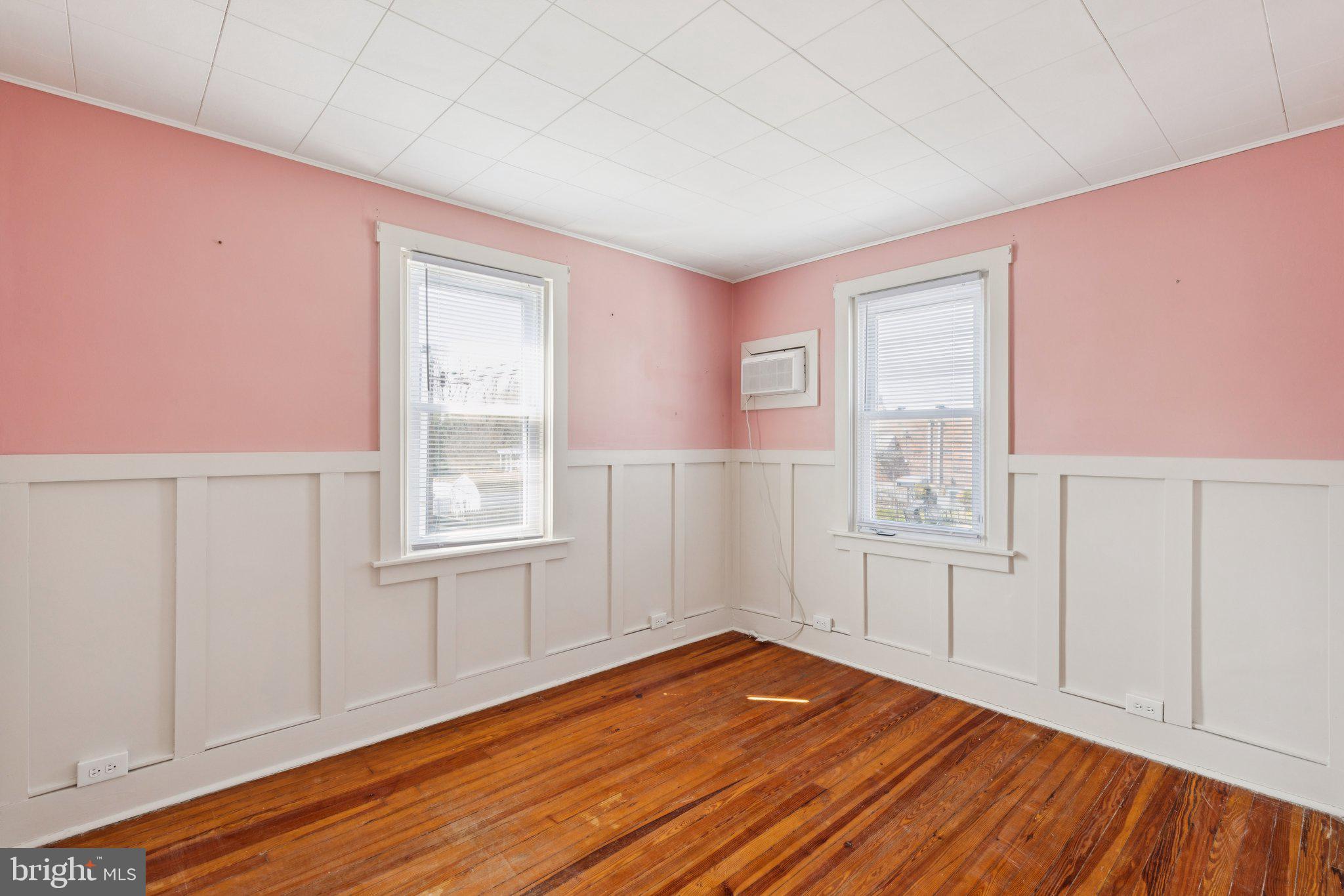 FOX CHASE - Residential