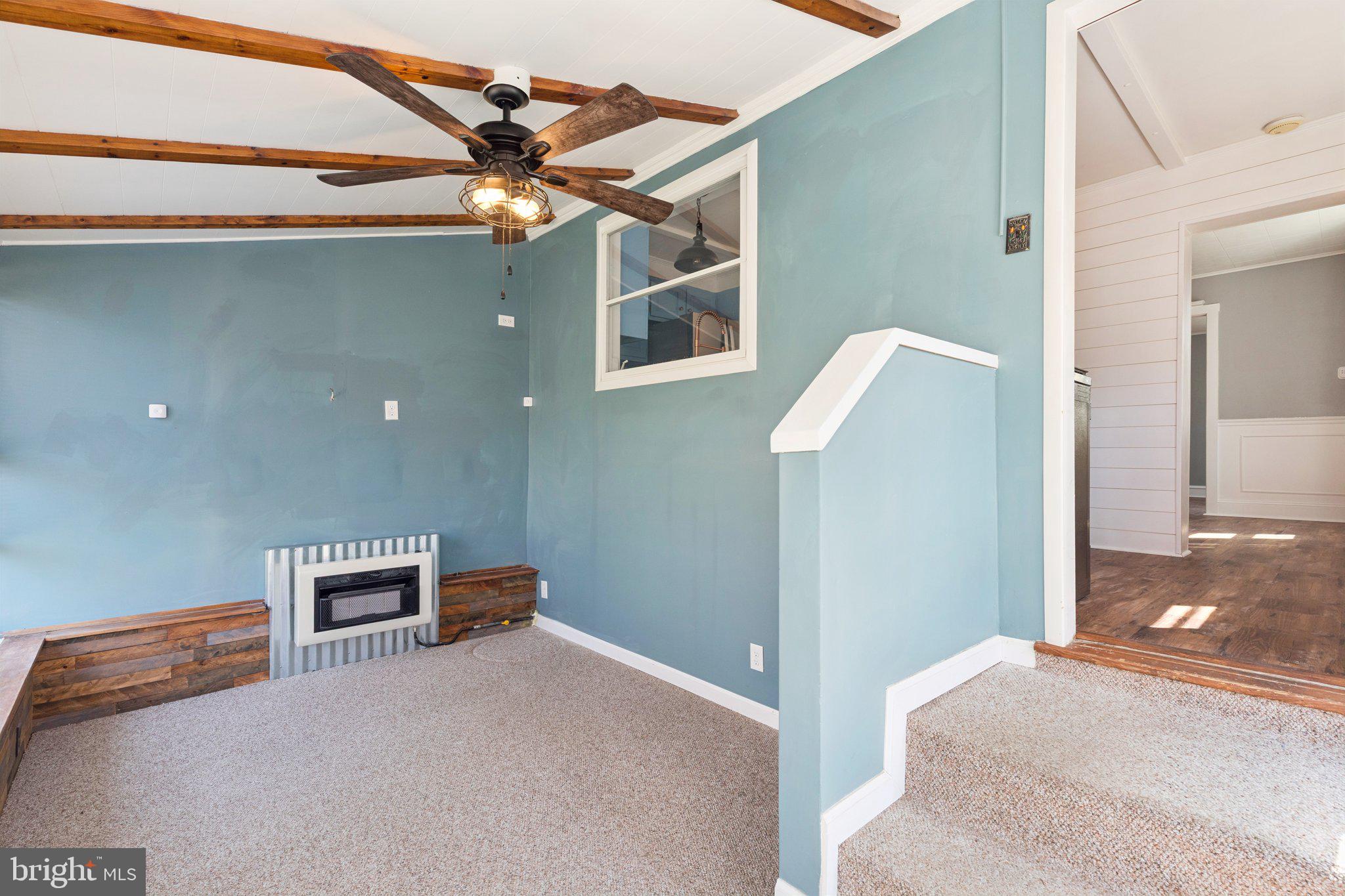 FOX CHASE - Residential