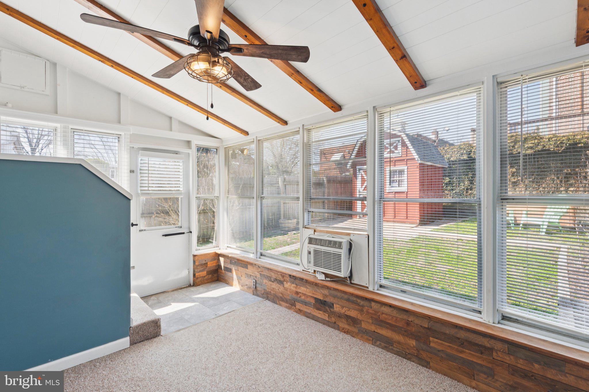 FOX CHASE - Residential