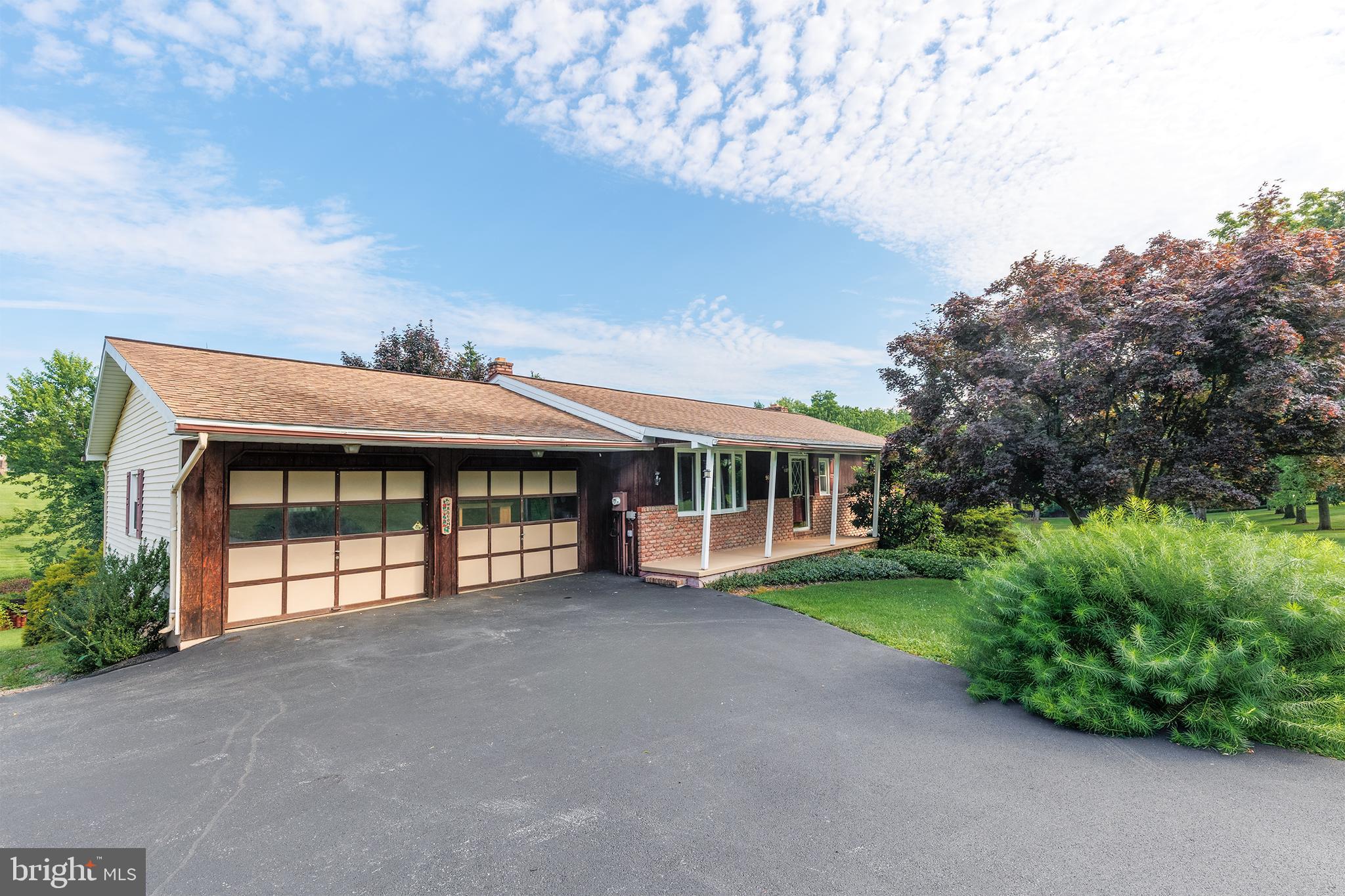 960 FURNACE HILLS PIKE