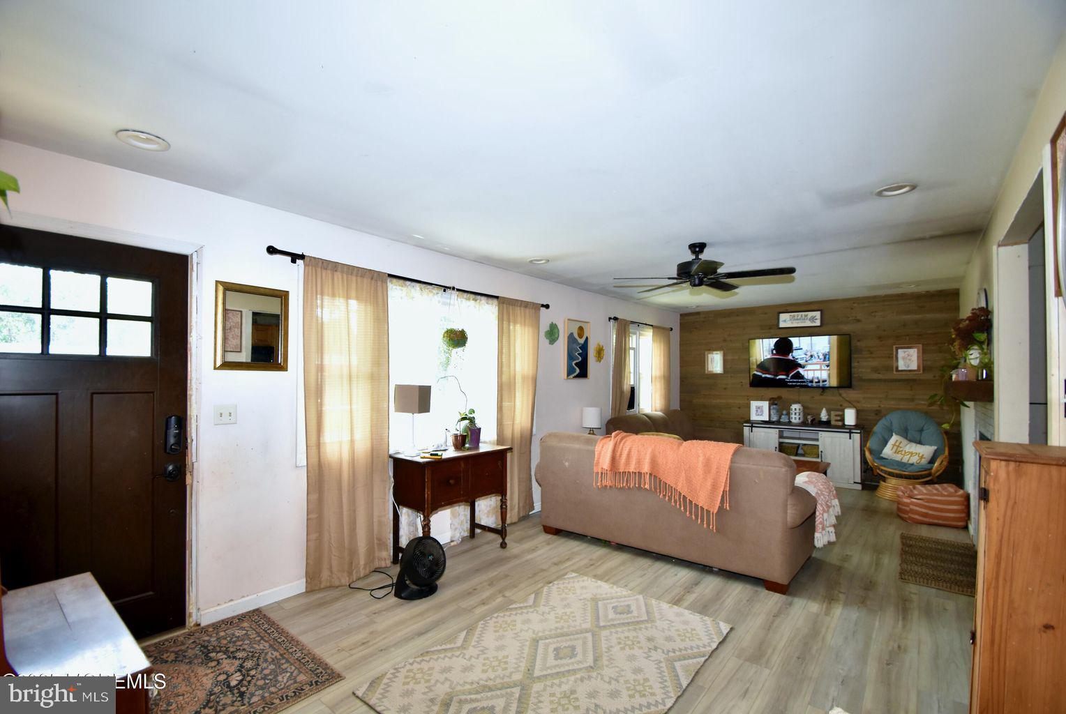 43 HARBORAGE AVENUE