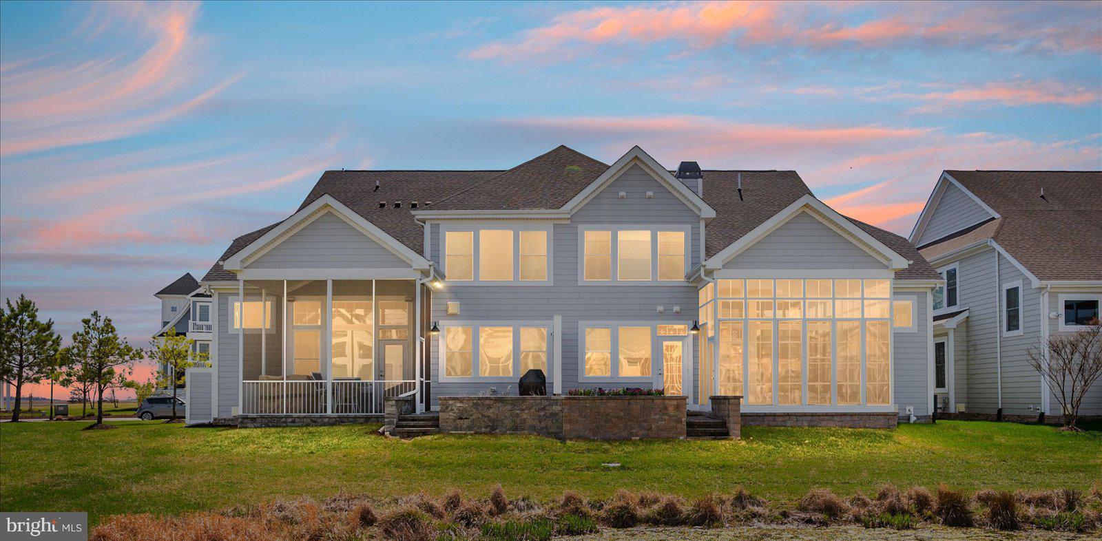 30361 SEA WATCH WALK