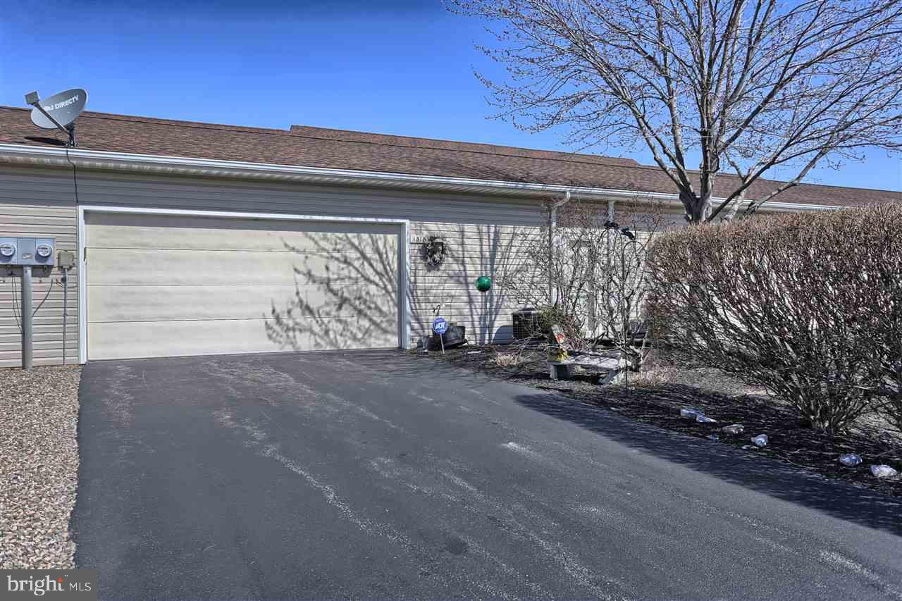 WALNUT COURT - Residential