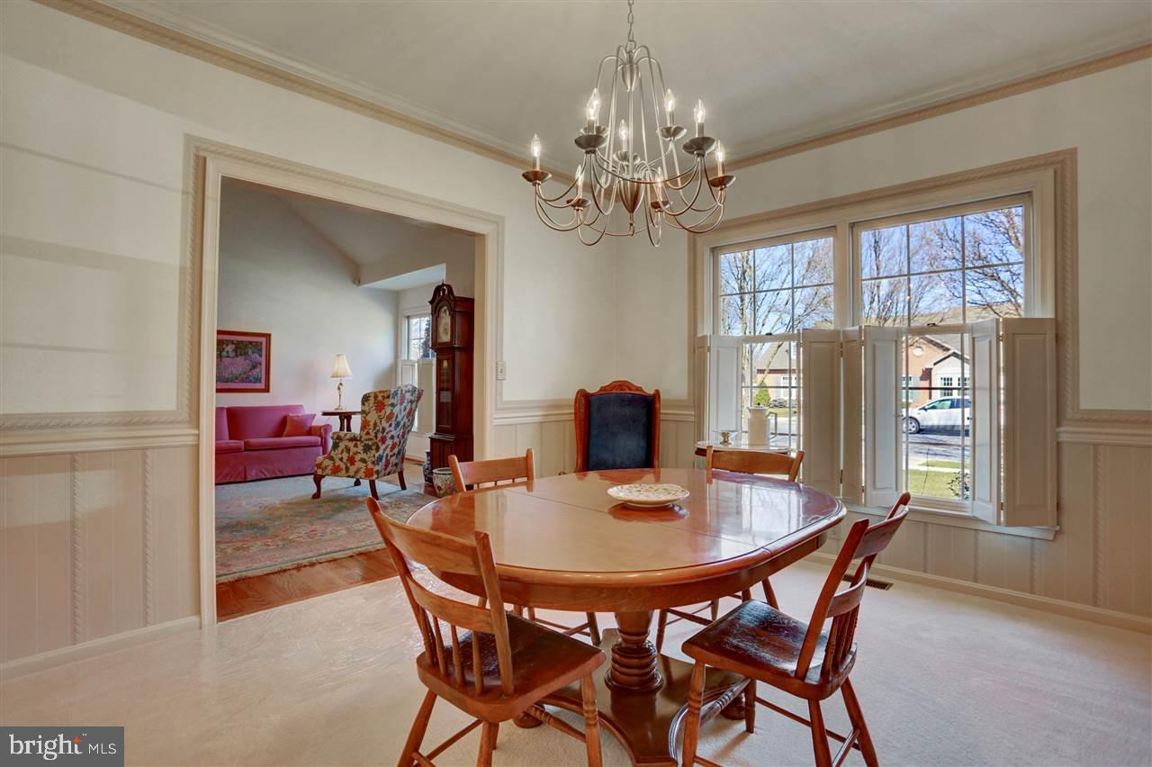 WALNUT COURT - Residential