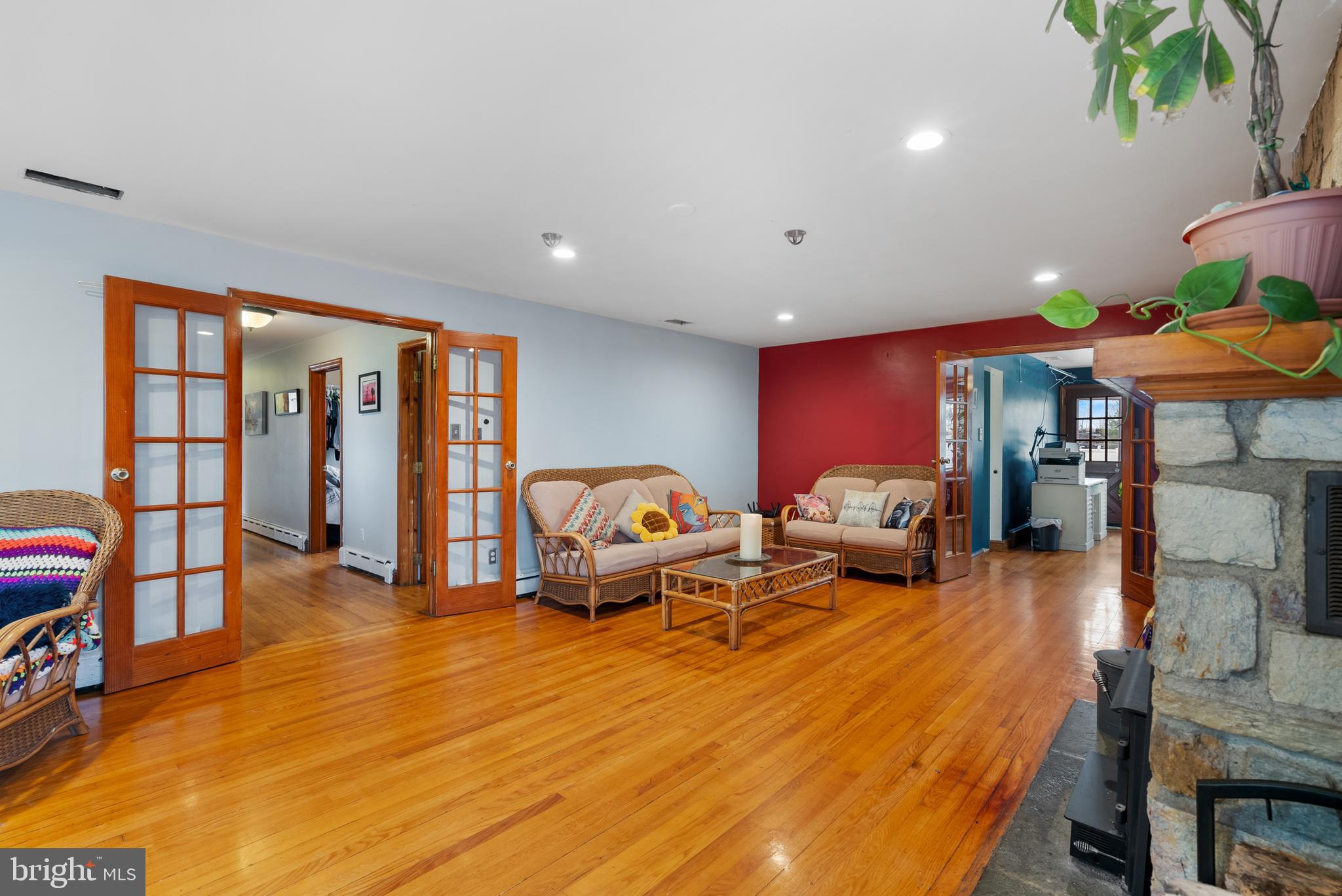 HAVERFORD CROSSING - Commercial Sale