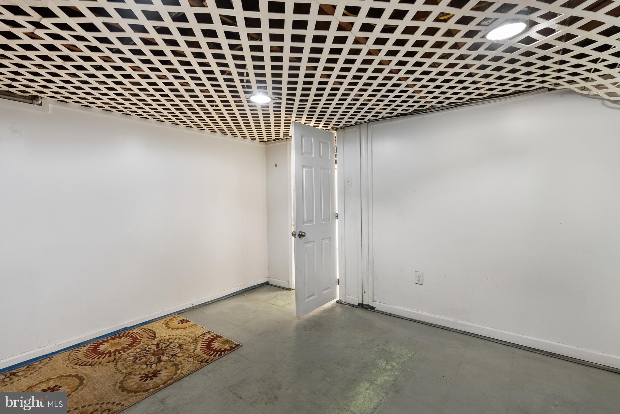 HAVERFORD CROSSING - Commercial Sale