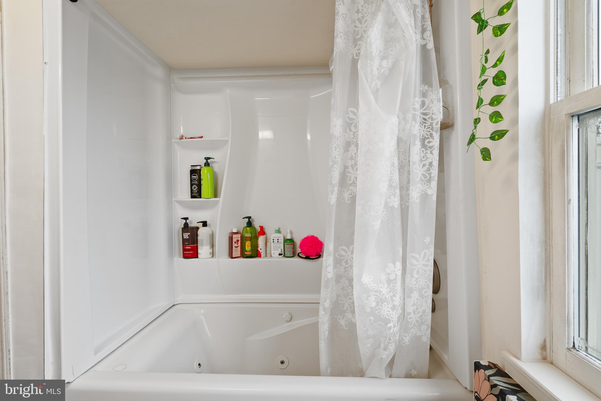 HAVERFORD CROSSING - Commercial Sale