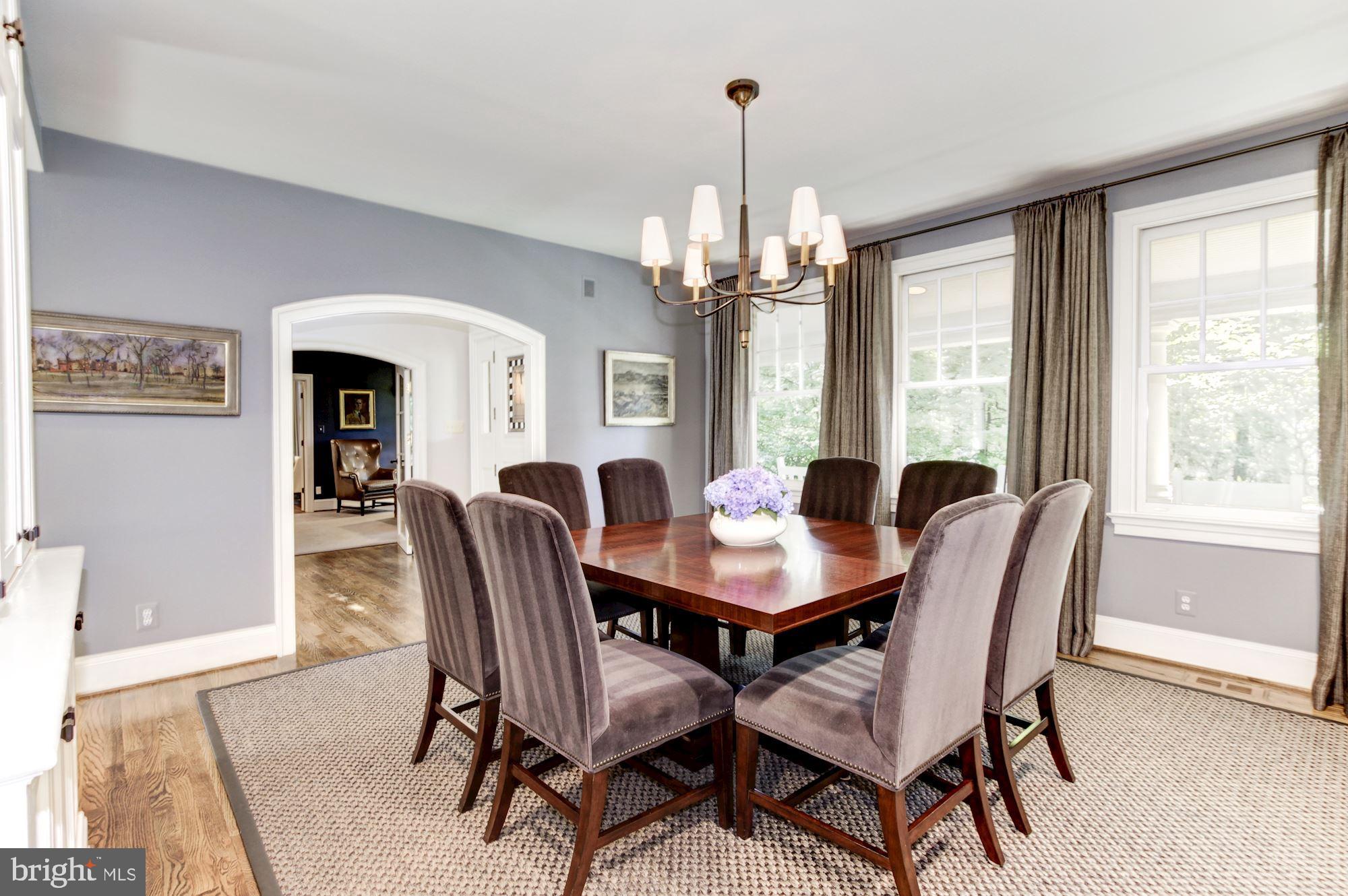 BURNING TREE VIEW - Residential