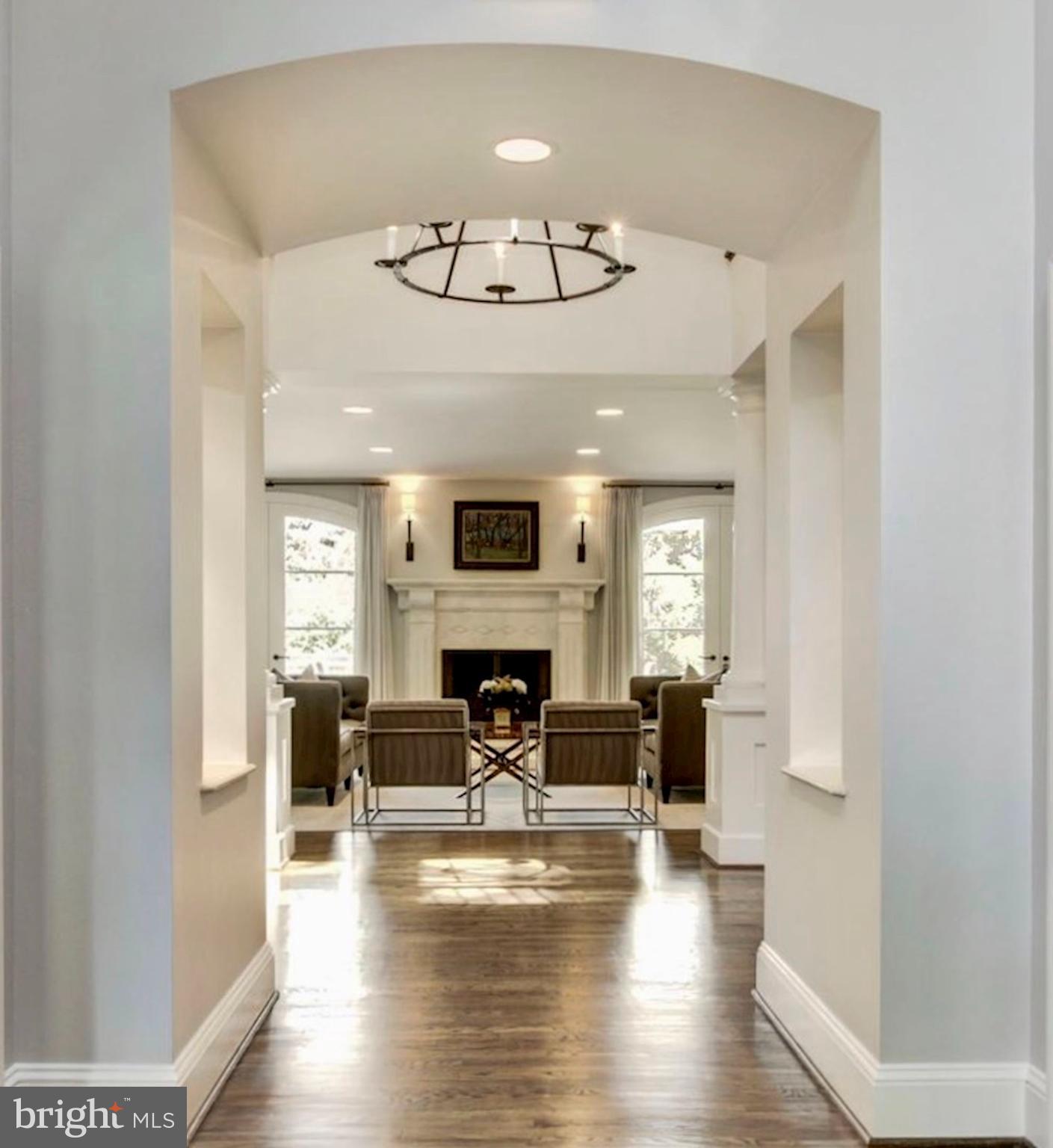 BURNING TREE VIEW - Residential