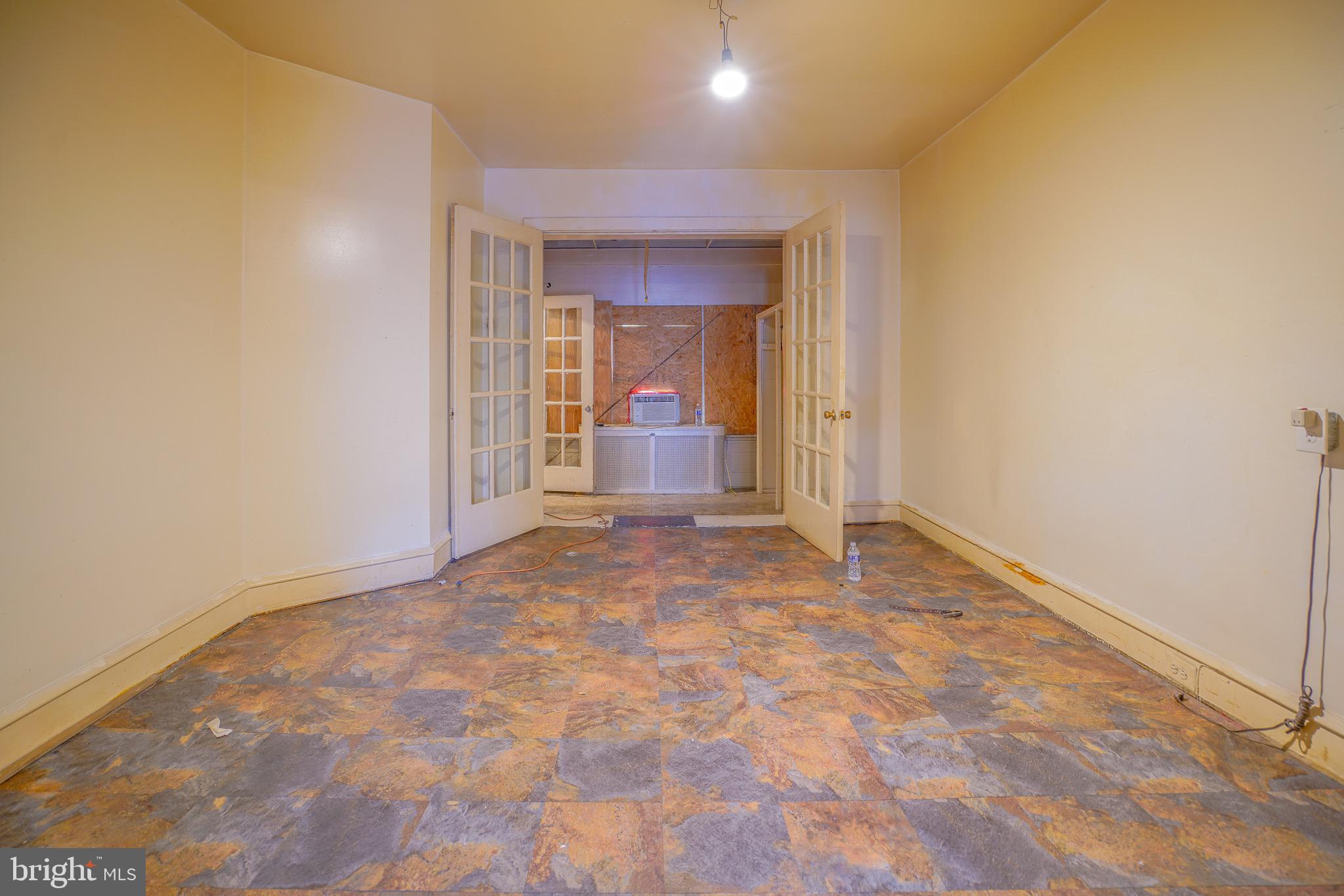 OLNEY (EAST) - Residential