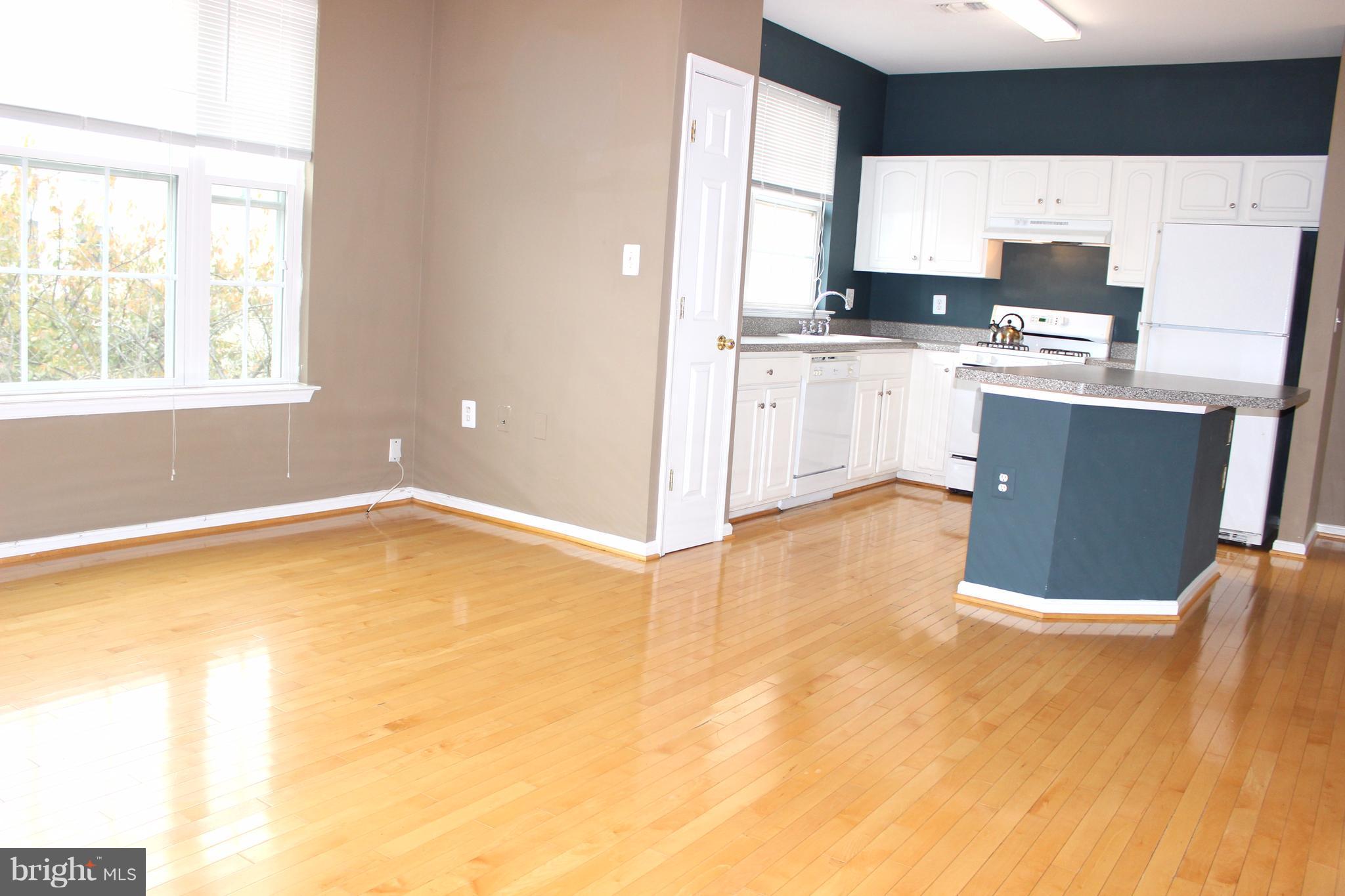 PARKSIDE AT ASHBURN - Residential Lease