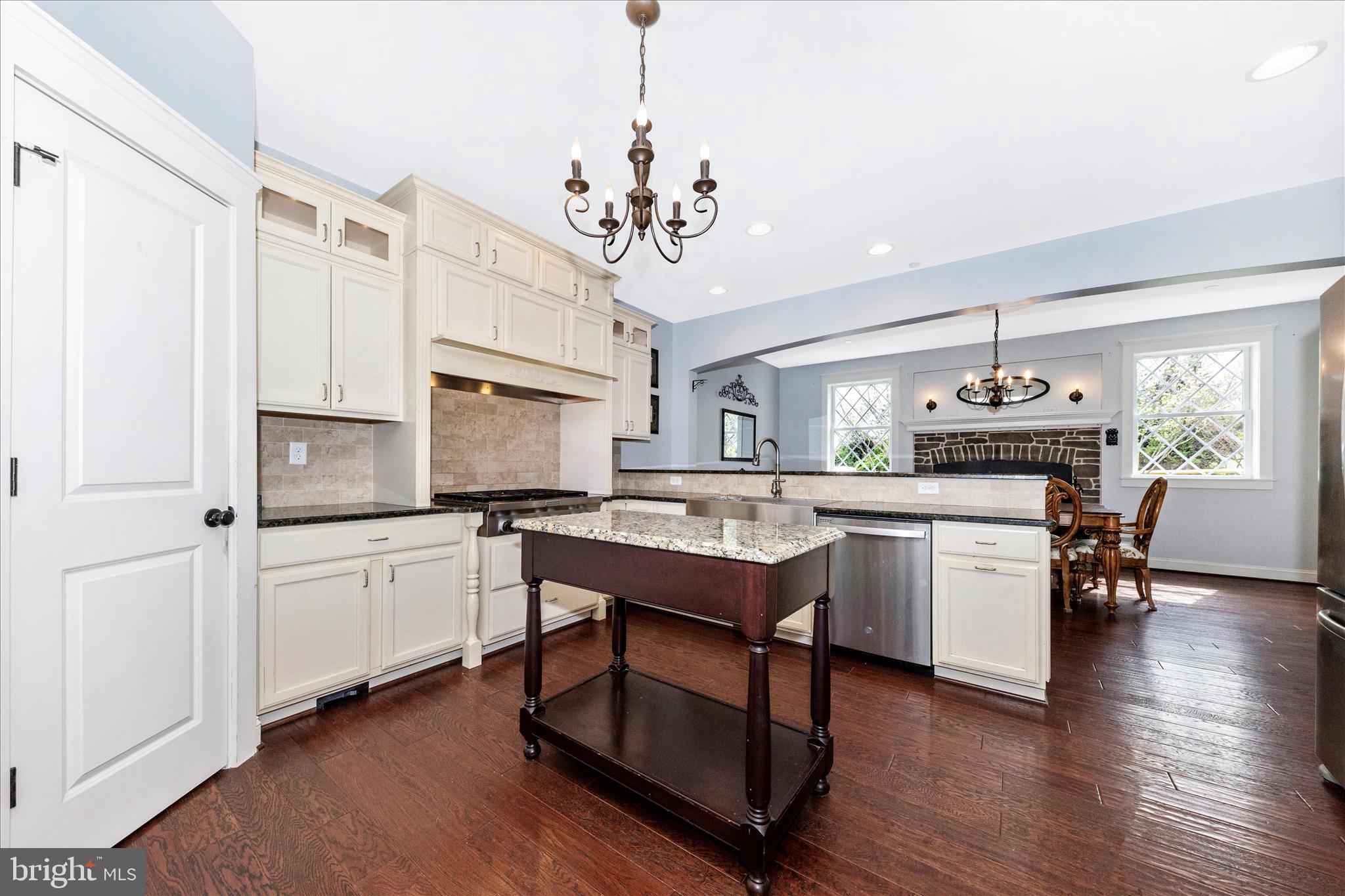 MIDDLETOWN - Residential