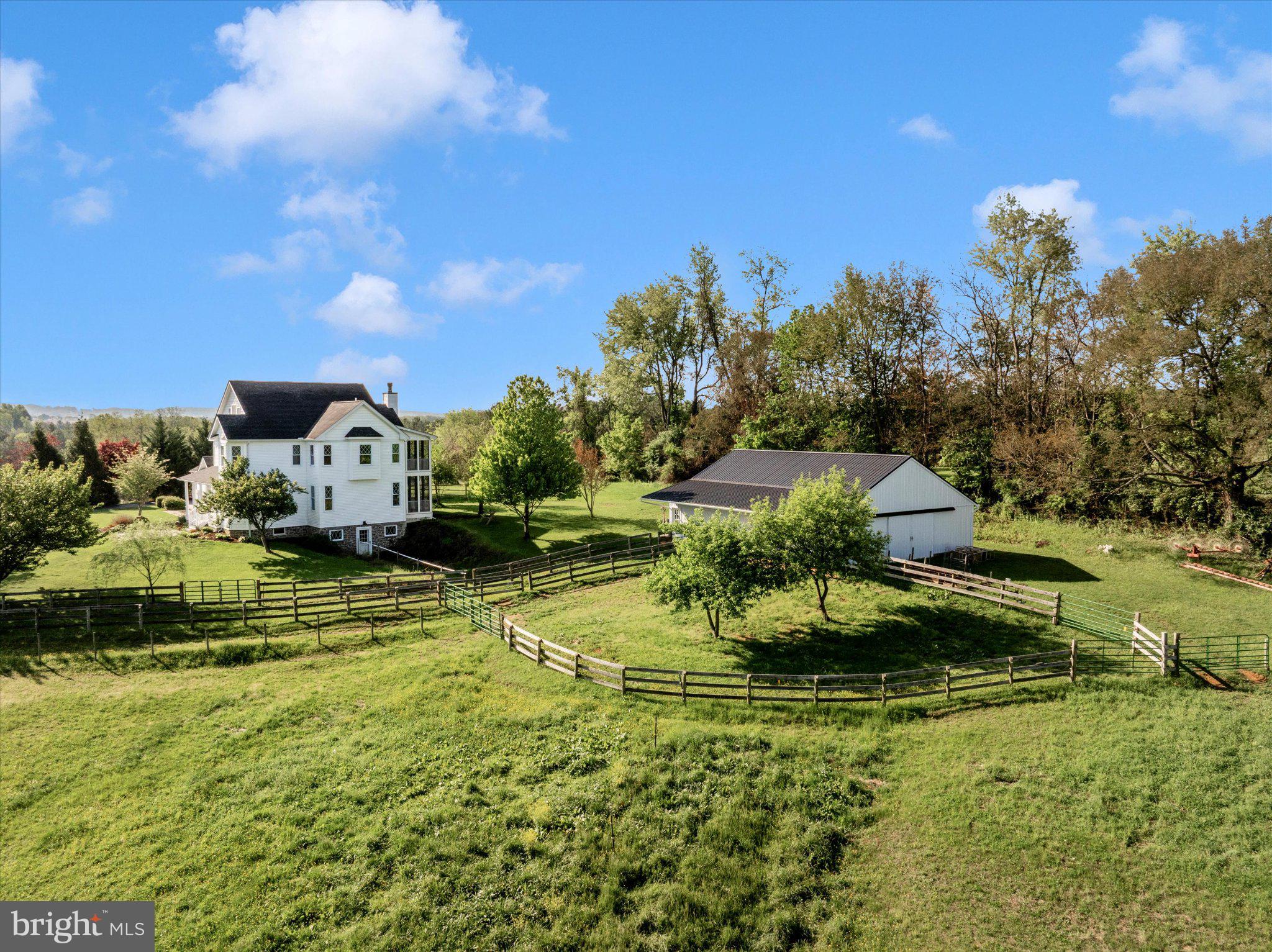 MIDDLETOWN - Residential