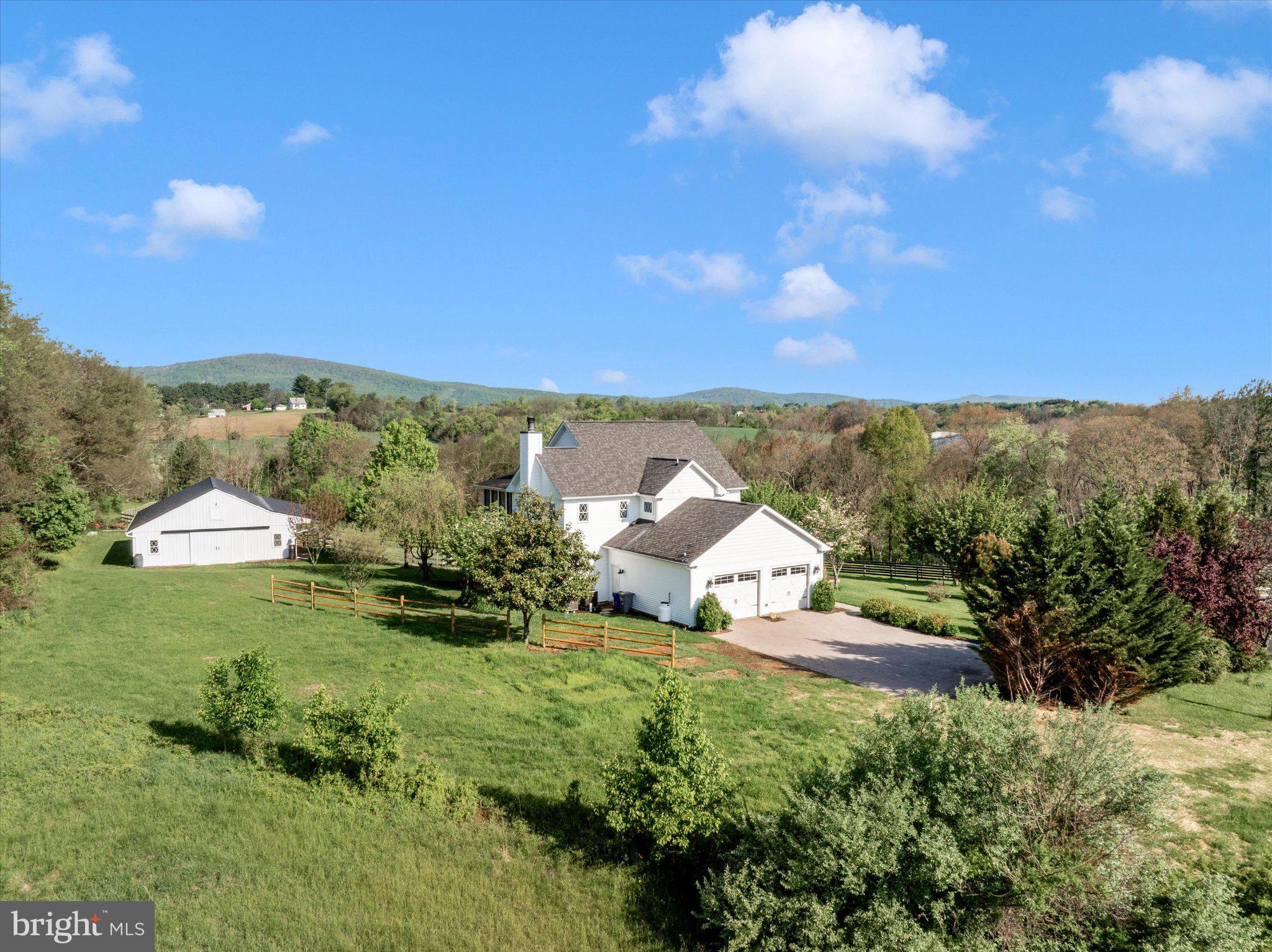 MIDDLETOWN - Residential