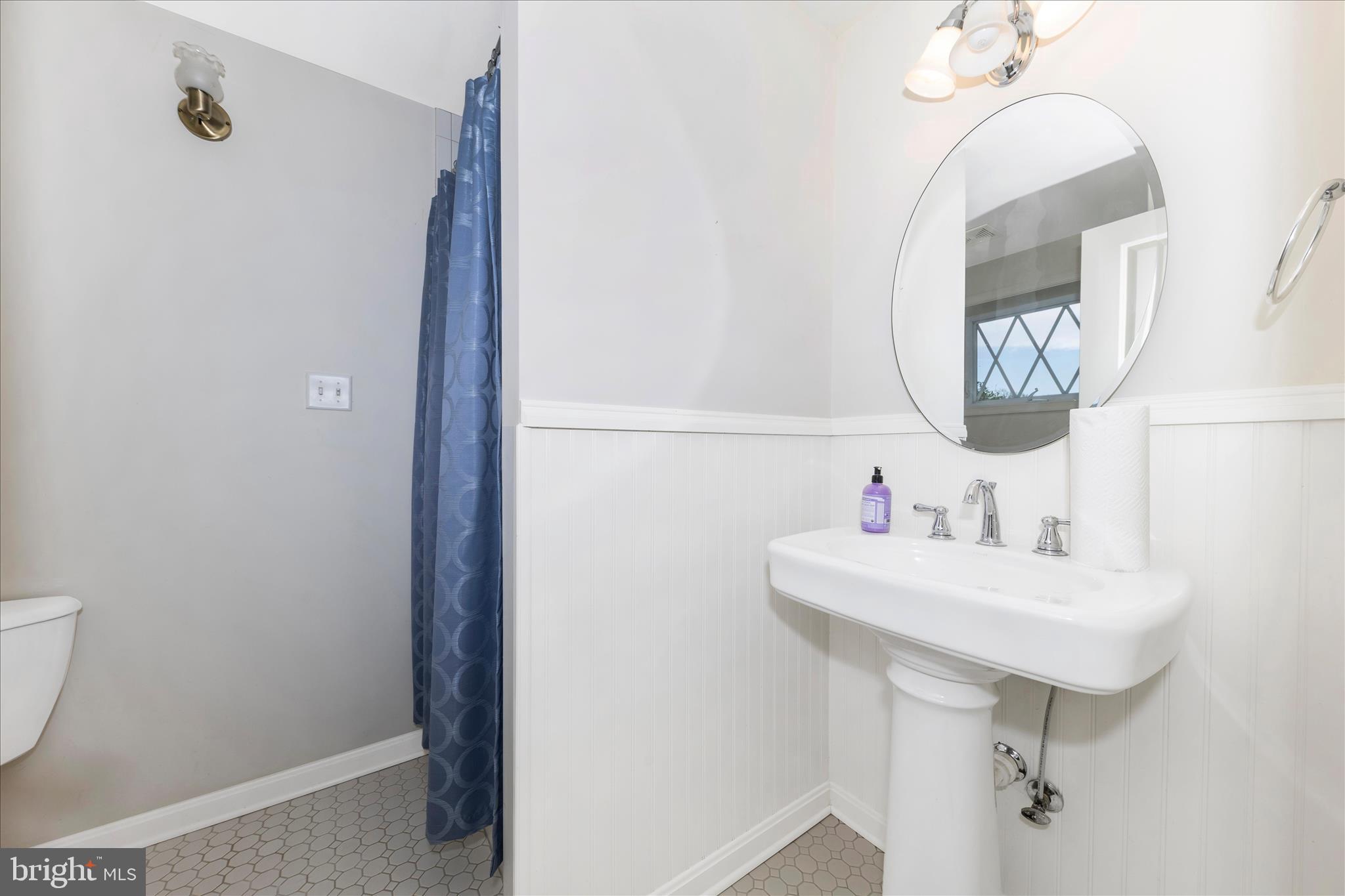 MIDDLETOWN - Residential