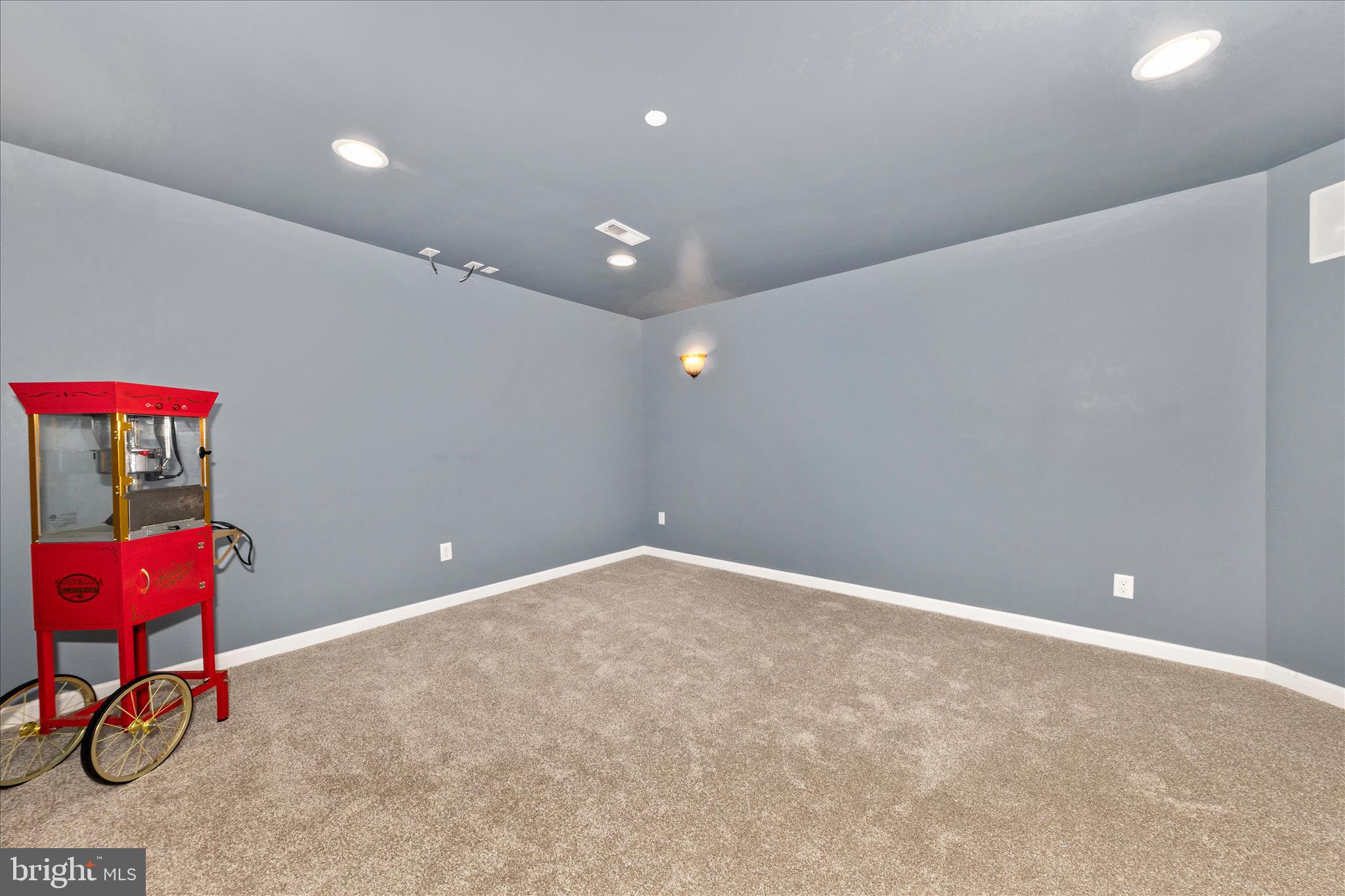 MIDDLETOWN - Residential