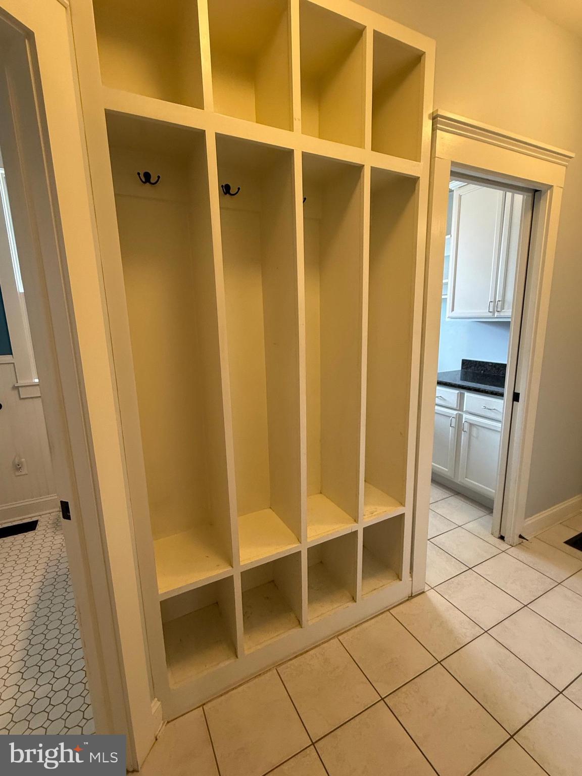 MIDDLETOWN - Residential