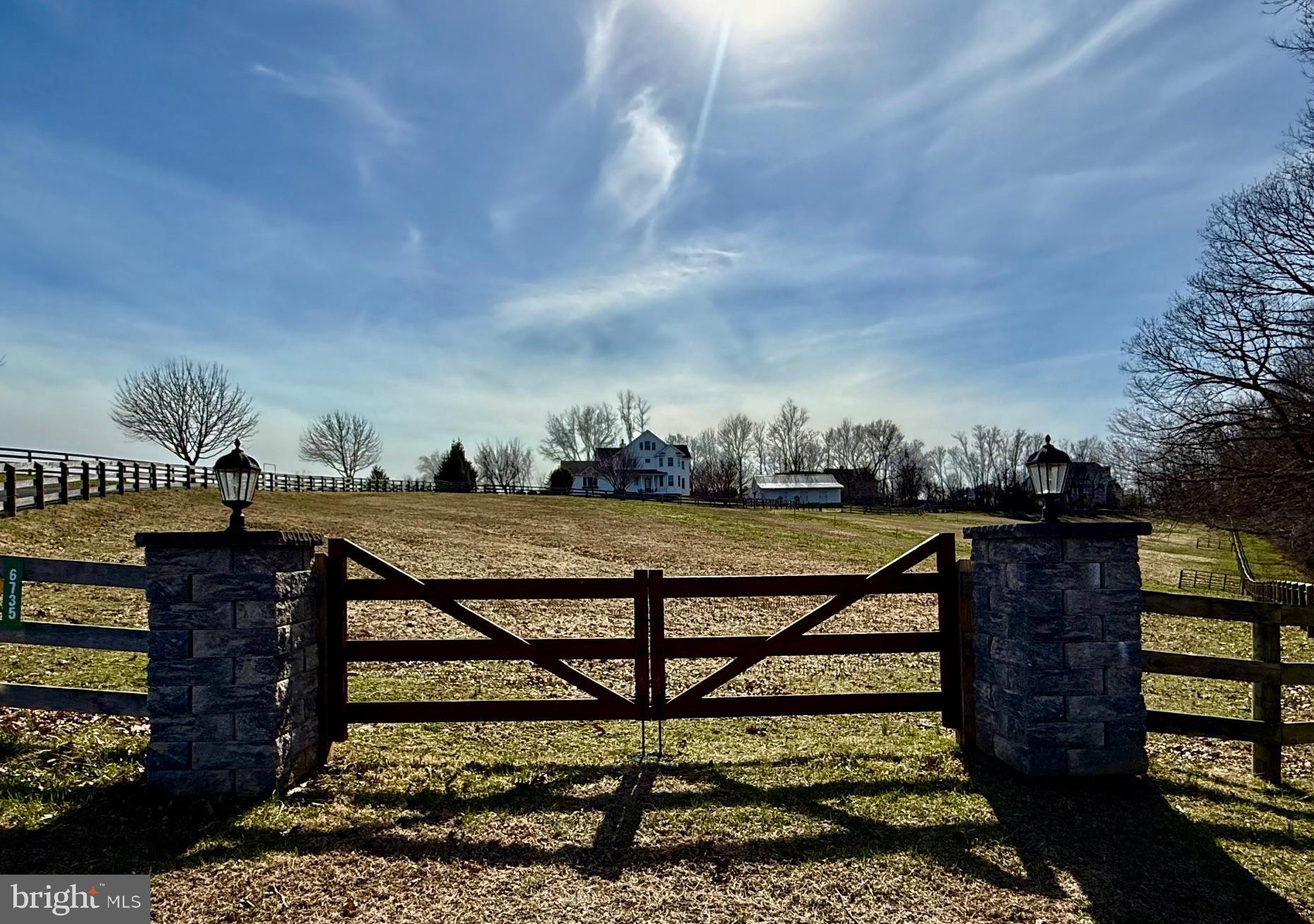 MIDDLETOWN - Residential