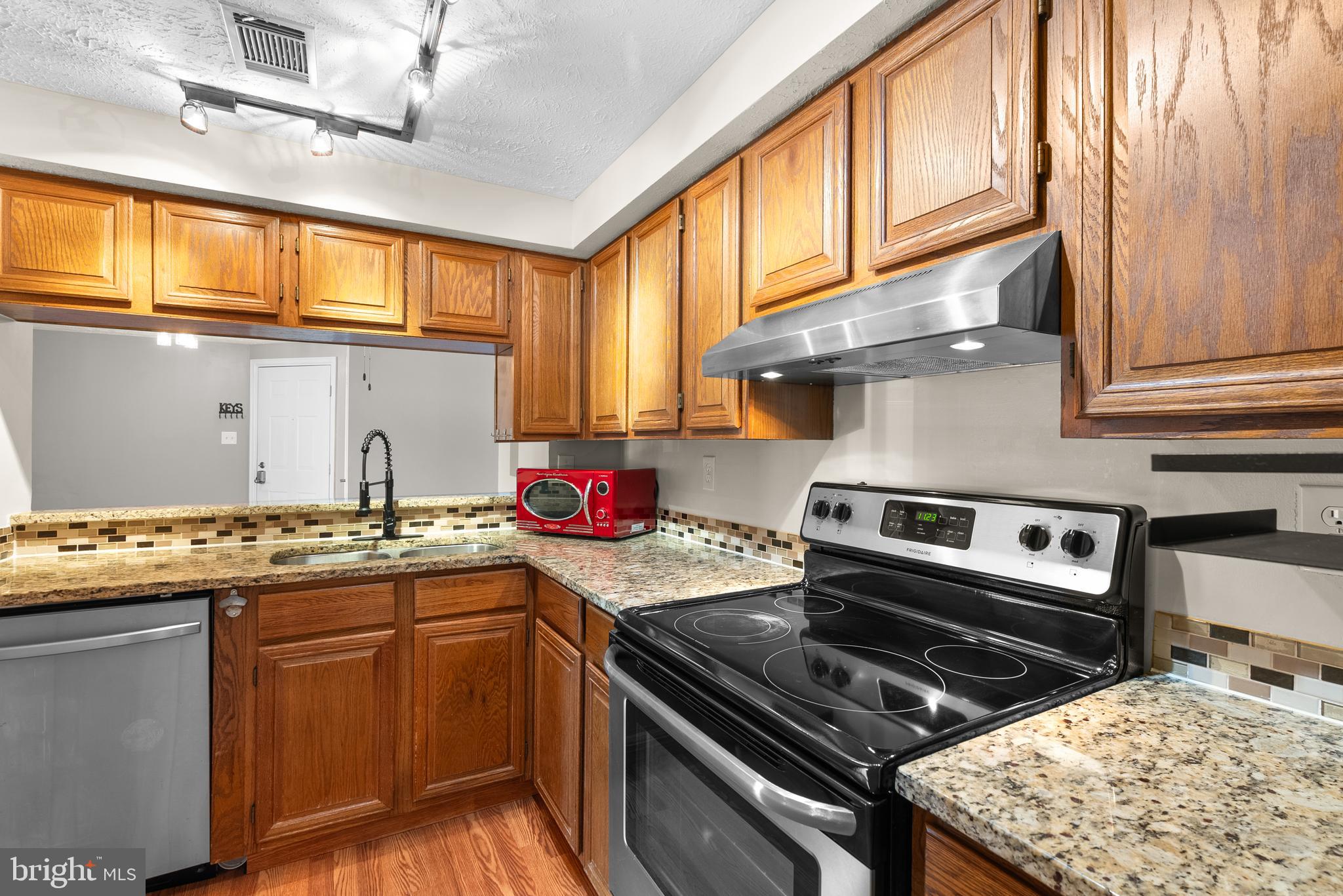 FREDERICKTOWNE VILLAGE - Residential