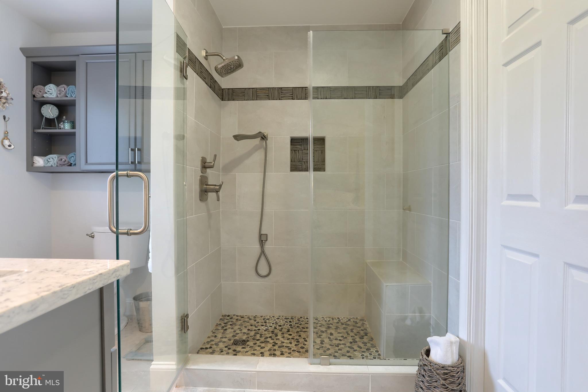 SOUTHGATE MANOR - Residential