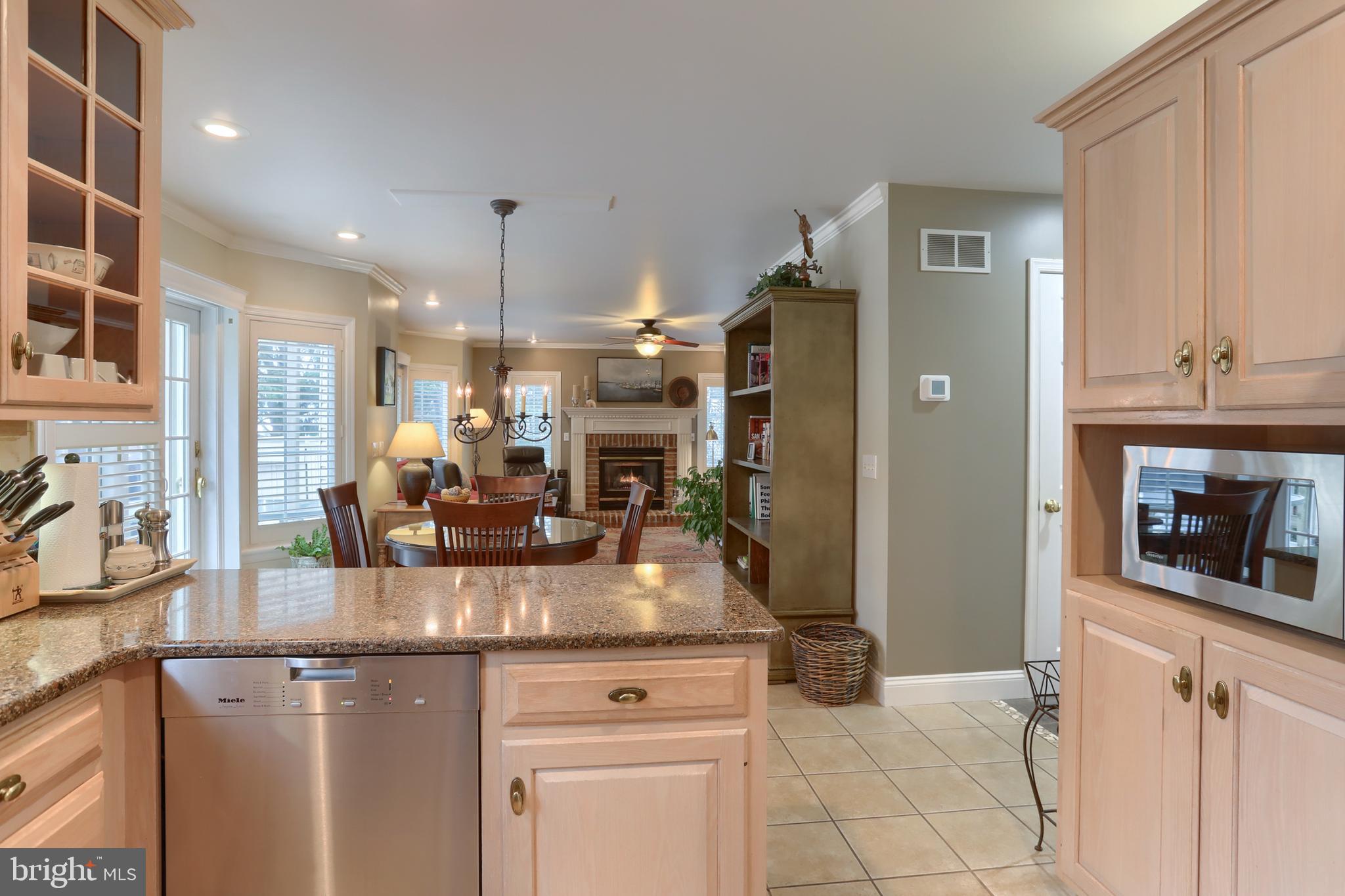 SOUTHGATE MANOR - Residential