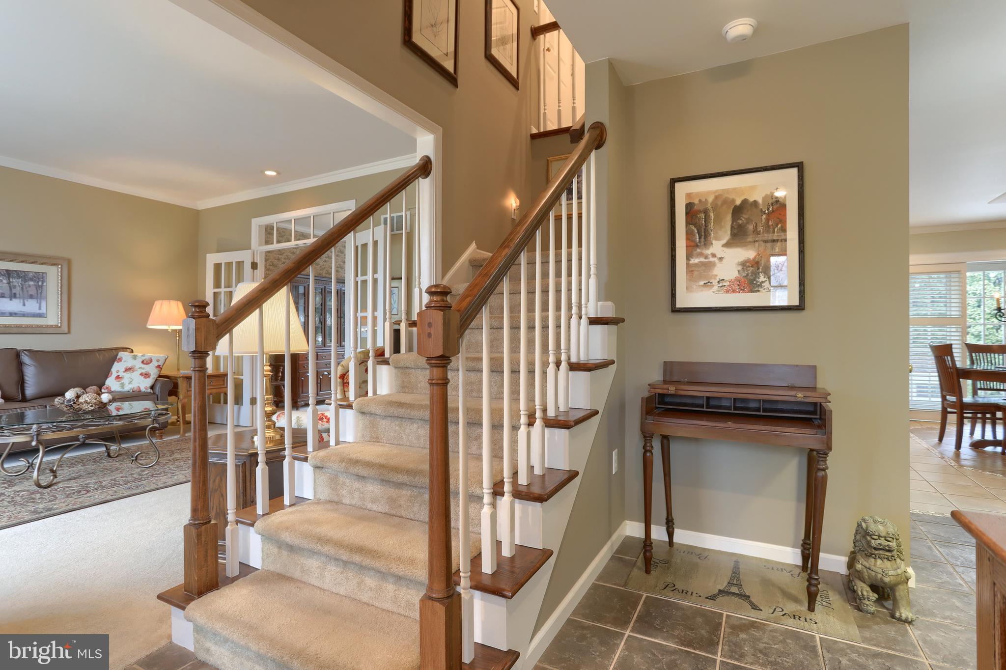 SOUTHGATE MANOR - Residential