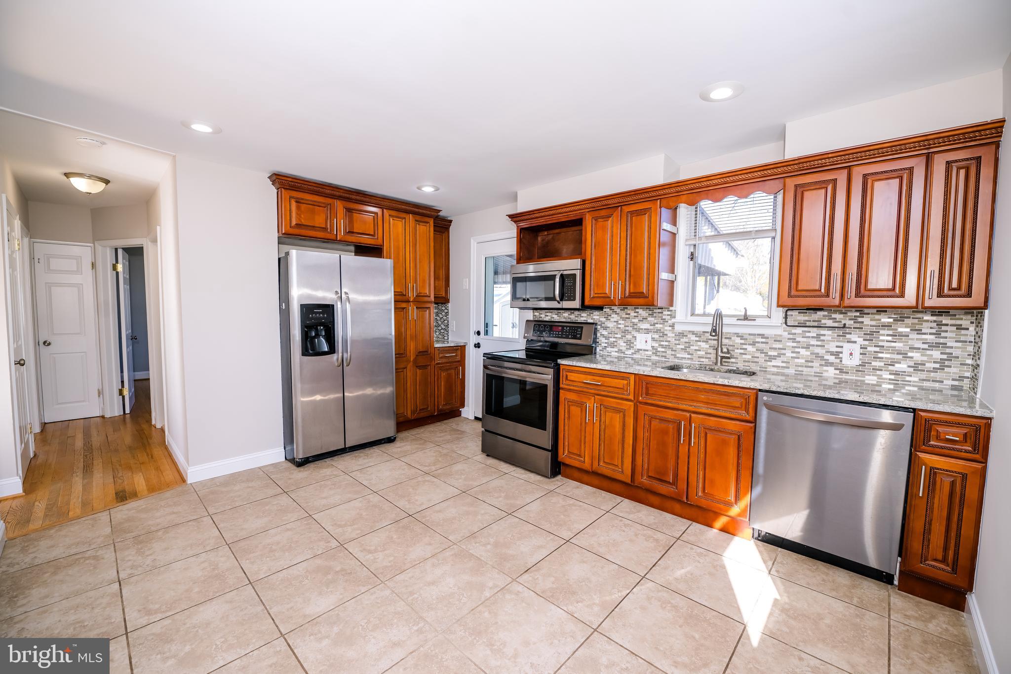 LINDEN HEIGHTS - Residential